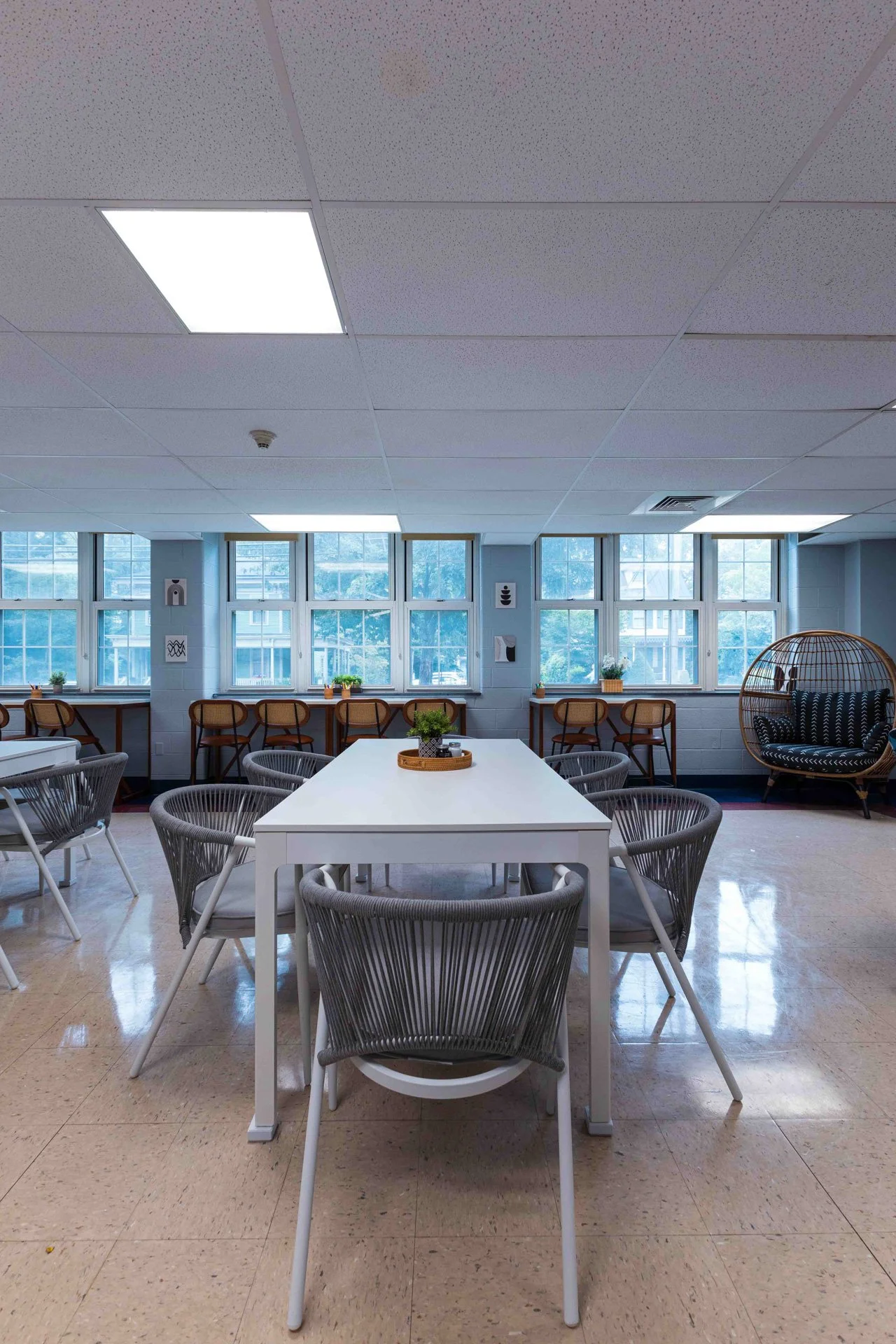 Haddonfield Central Middle School teacher and faculty lounge, designed by Haddonfield architect and interior design firm Benita Cooper Design.