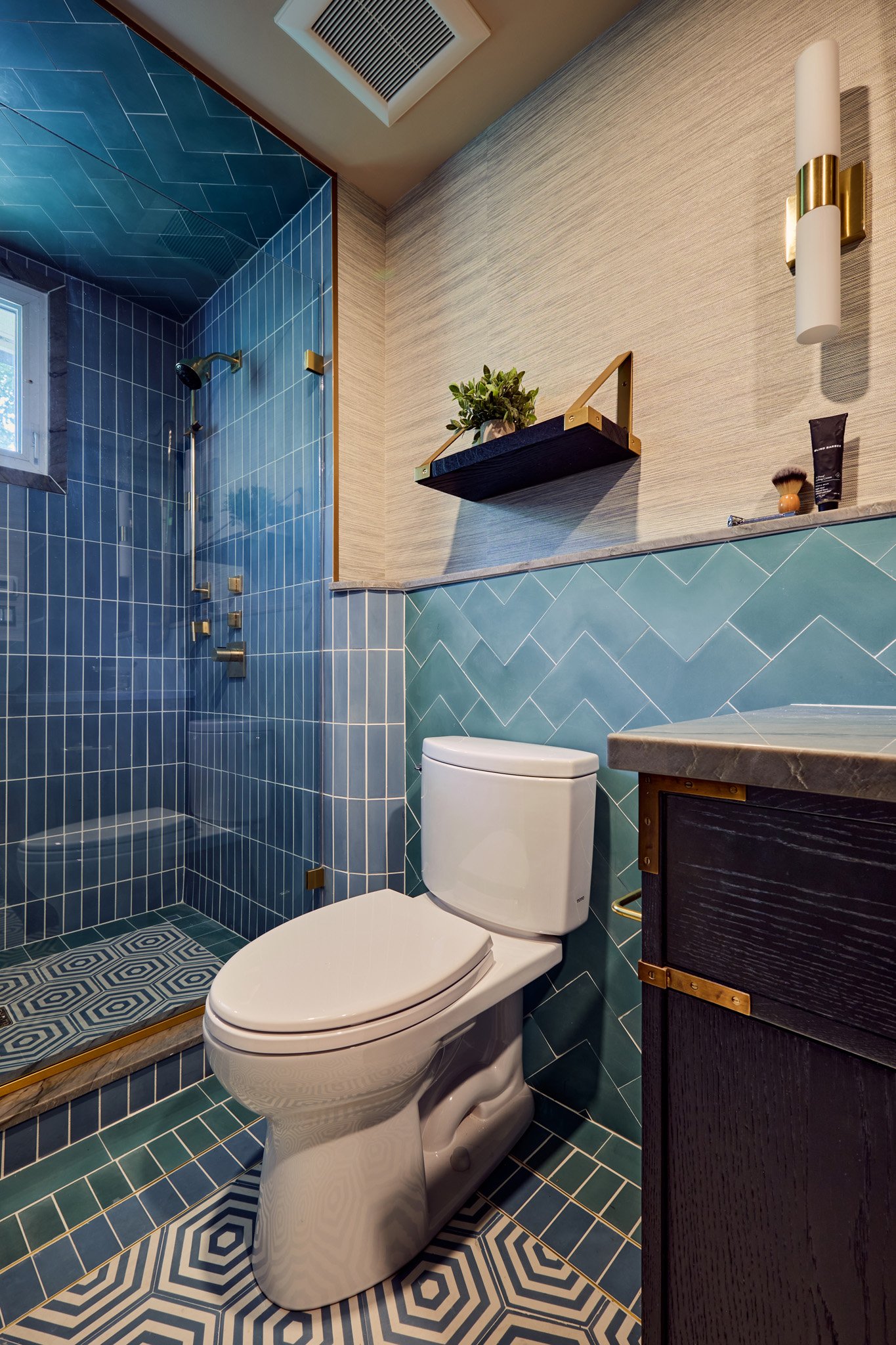 Whole home interior redesign by Benita Cooper Design in Haddonfield, NJ.