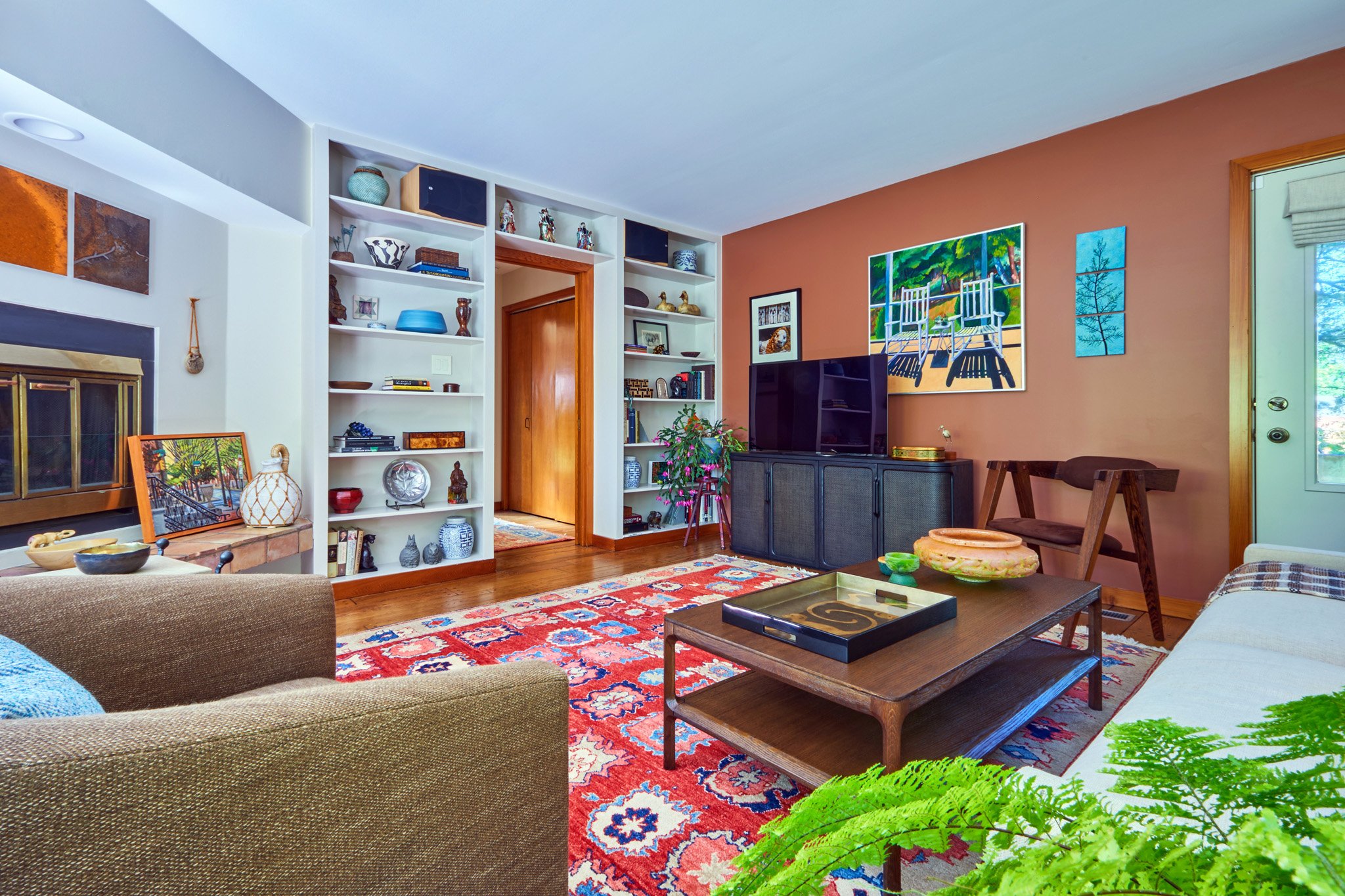Home lounge designed by Benita Cooper Design, creative architect in New Jersey and Philadelphia.