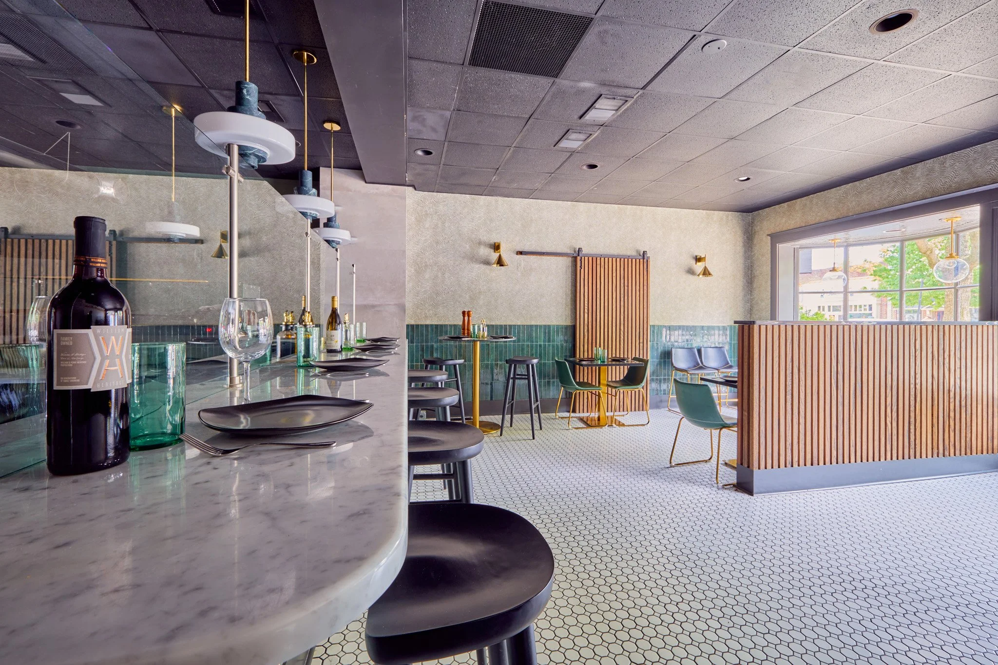 Photos of Pizza Pazza in Haddonfield, New Jersey, designed by Benita Cooper Design, interior designer and architect serving Greater Philadelphia