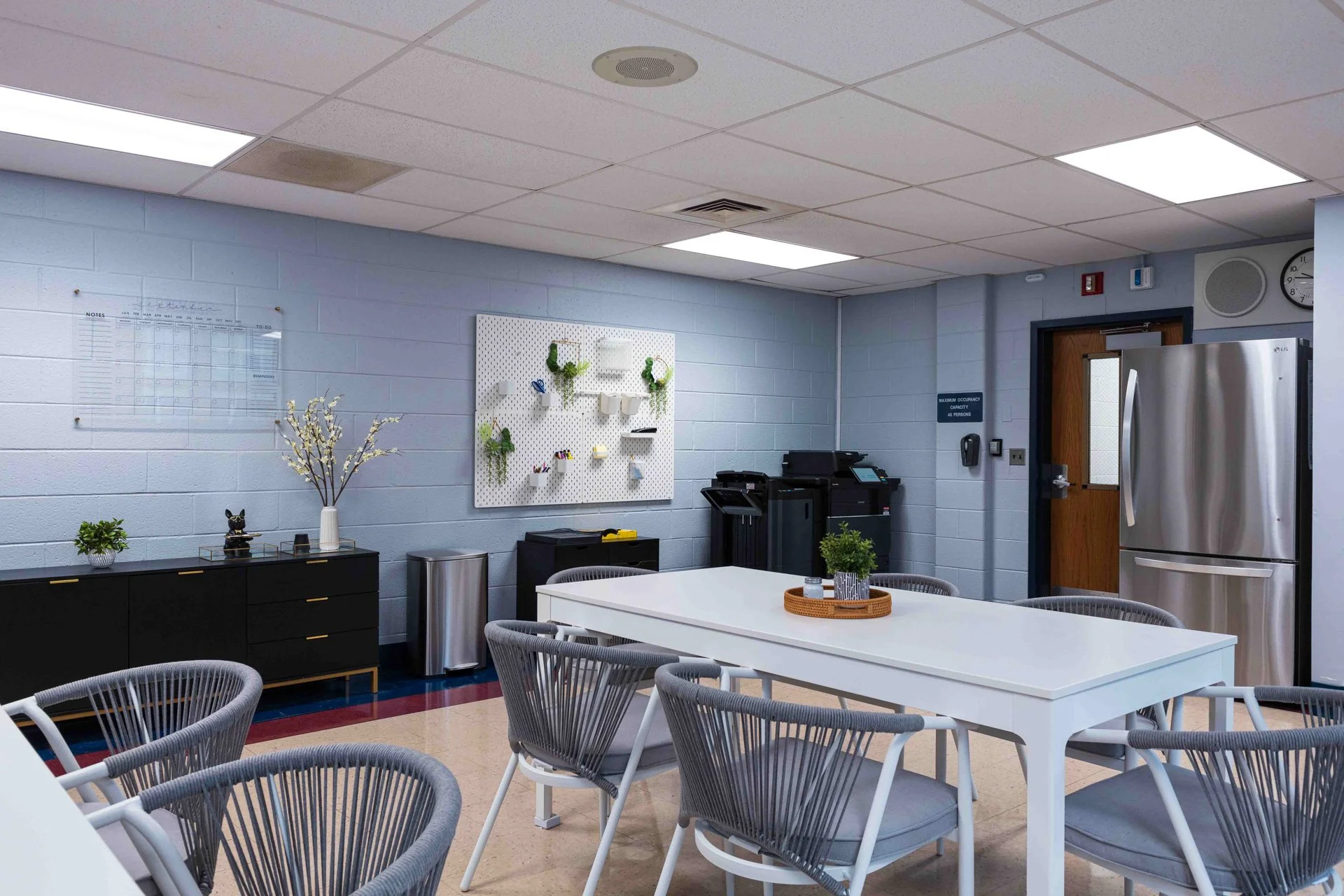 Haddonfield Central Middle School teacher and faculty lounge, designed by Haddonfield architect and interior design firm Benita Cooper Design.