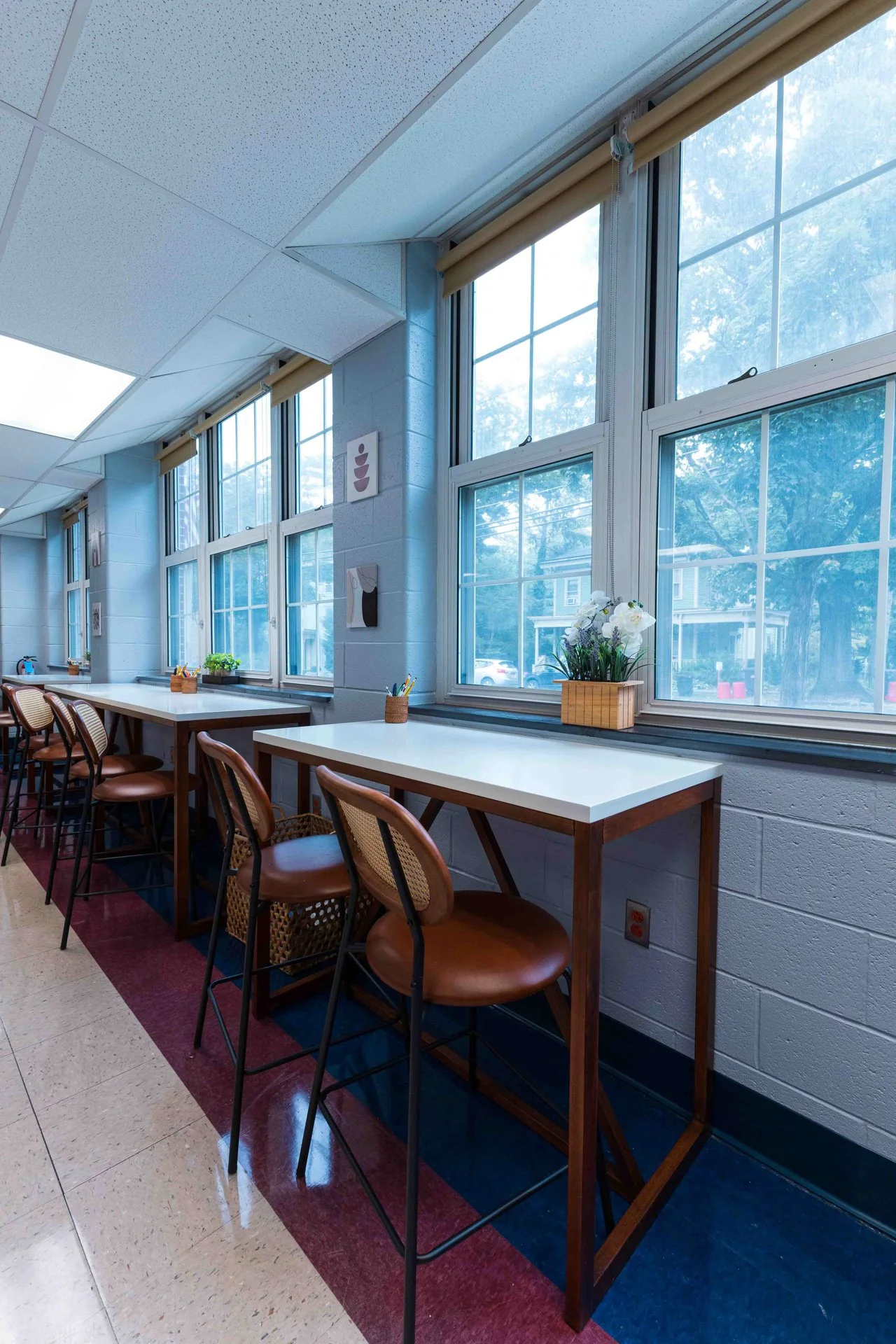 Haddonfield Central Middle School teacher and faculty lounge, designed by Haddonfield architect and interior design firm Benita Cooper Design.