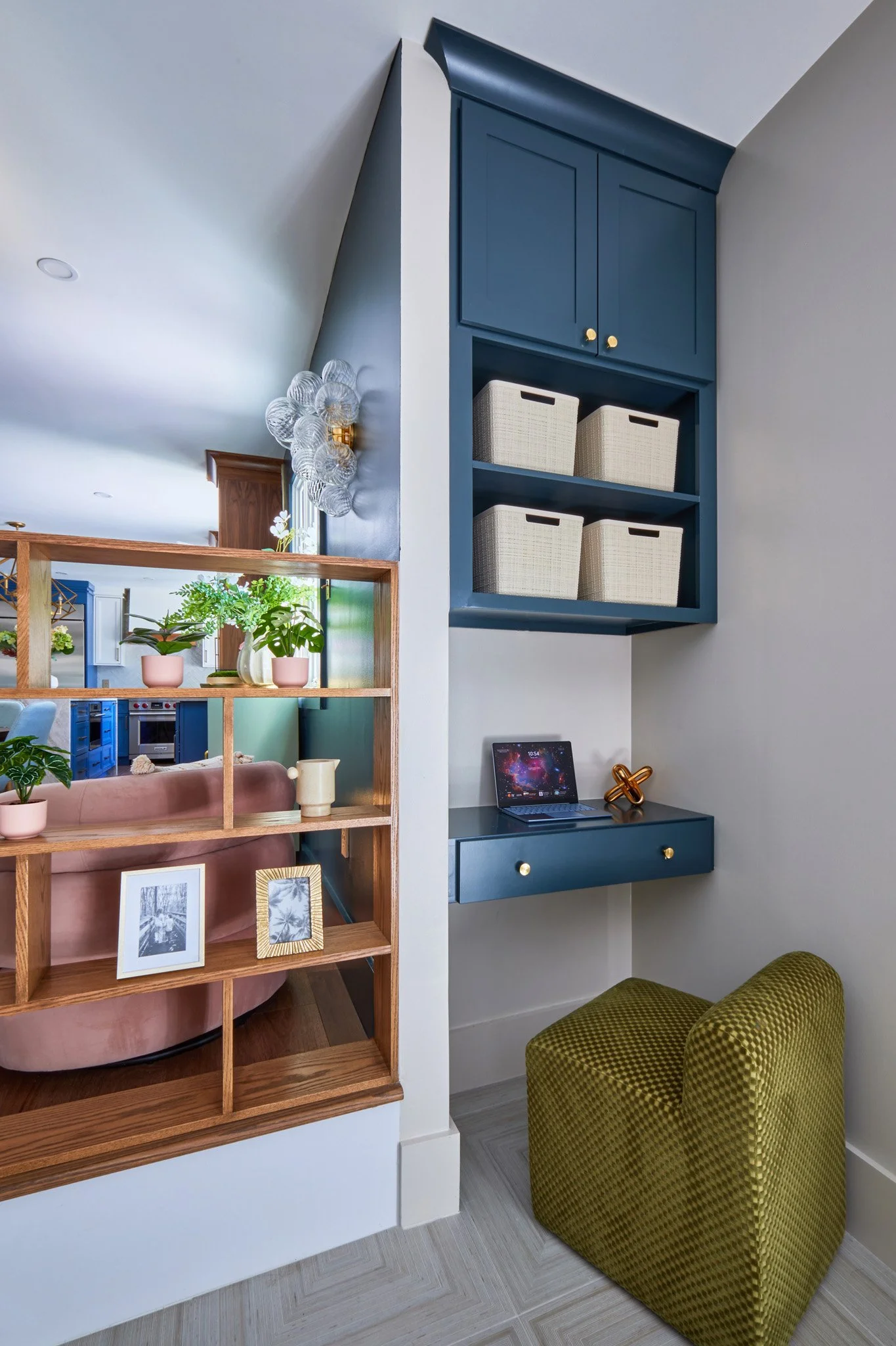 Home interior redesign by Benita Cooper Design, award-winning architect in Haddonfield, New Jersey