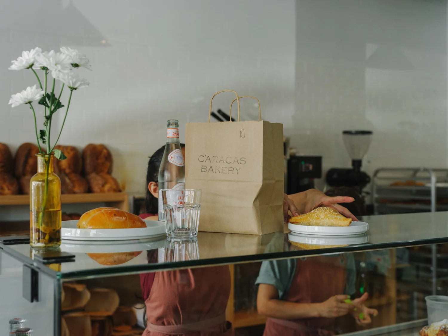 Services 1 — Caracas Bakery