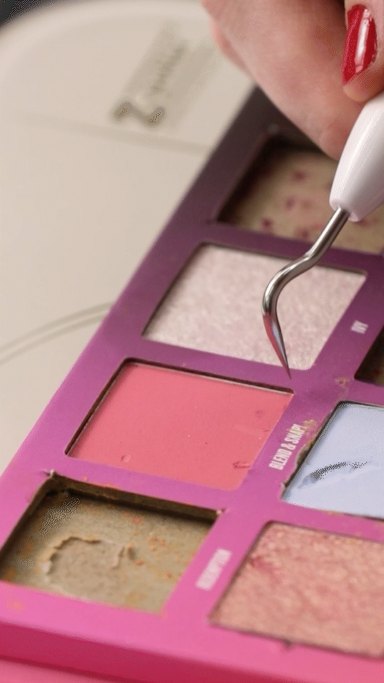 Weeder-Cricut_AdobeExpress.gif