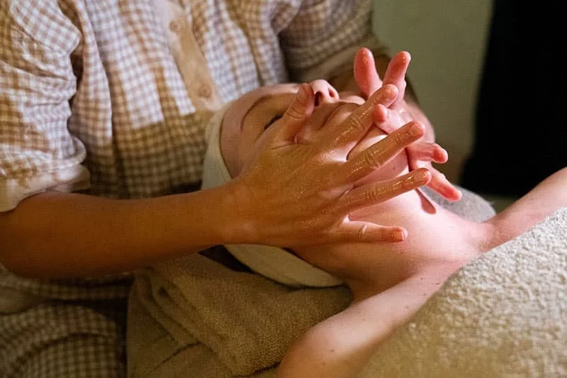 Lymphatic Drainage Massage Professional Treatment