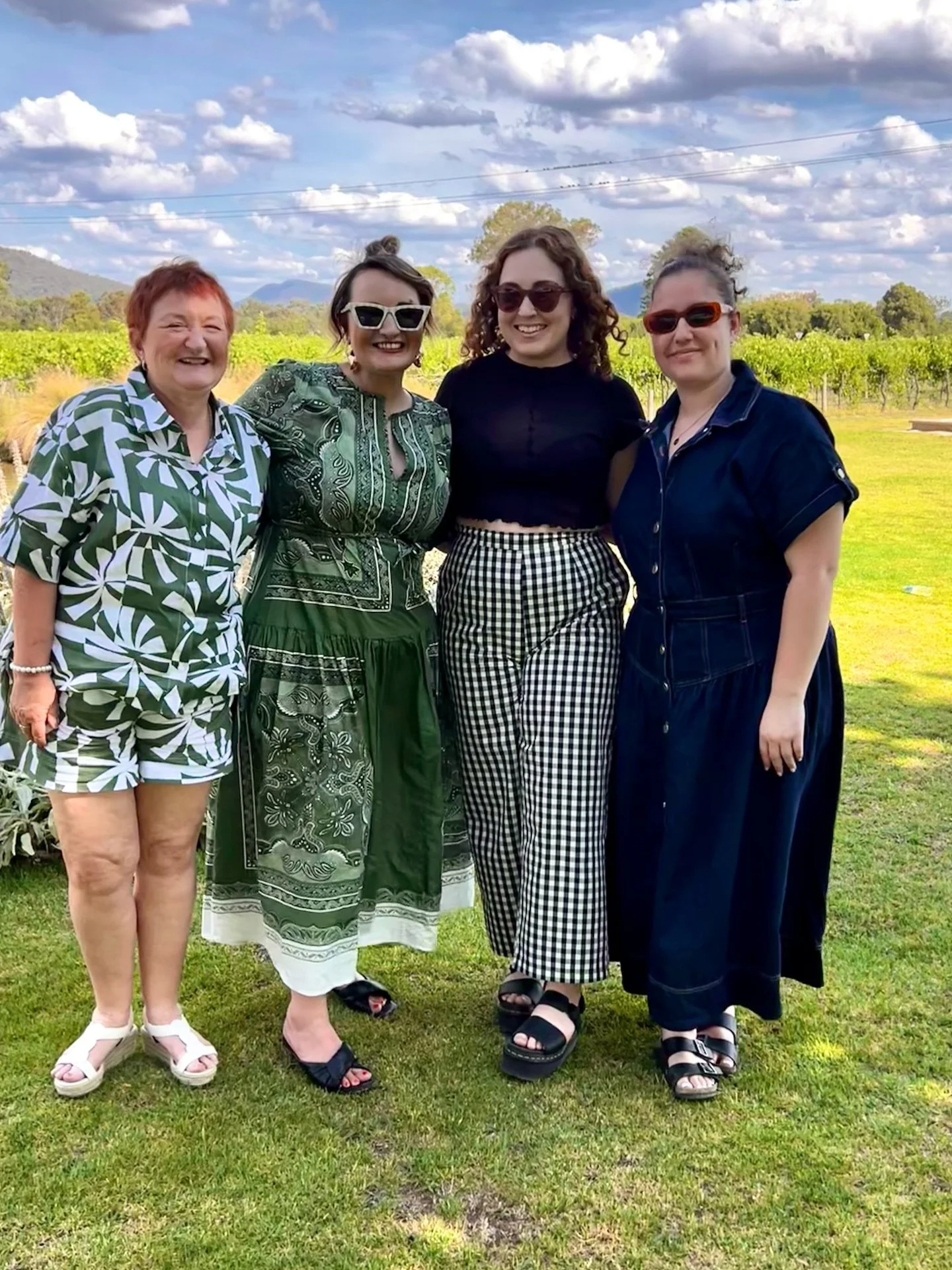 Real PR Christmas party well spent at @thebarnmudgee 🥳🥂 The perfect way to celebrate another kick-ass year with this dream team 🙌🏼💖