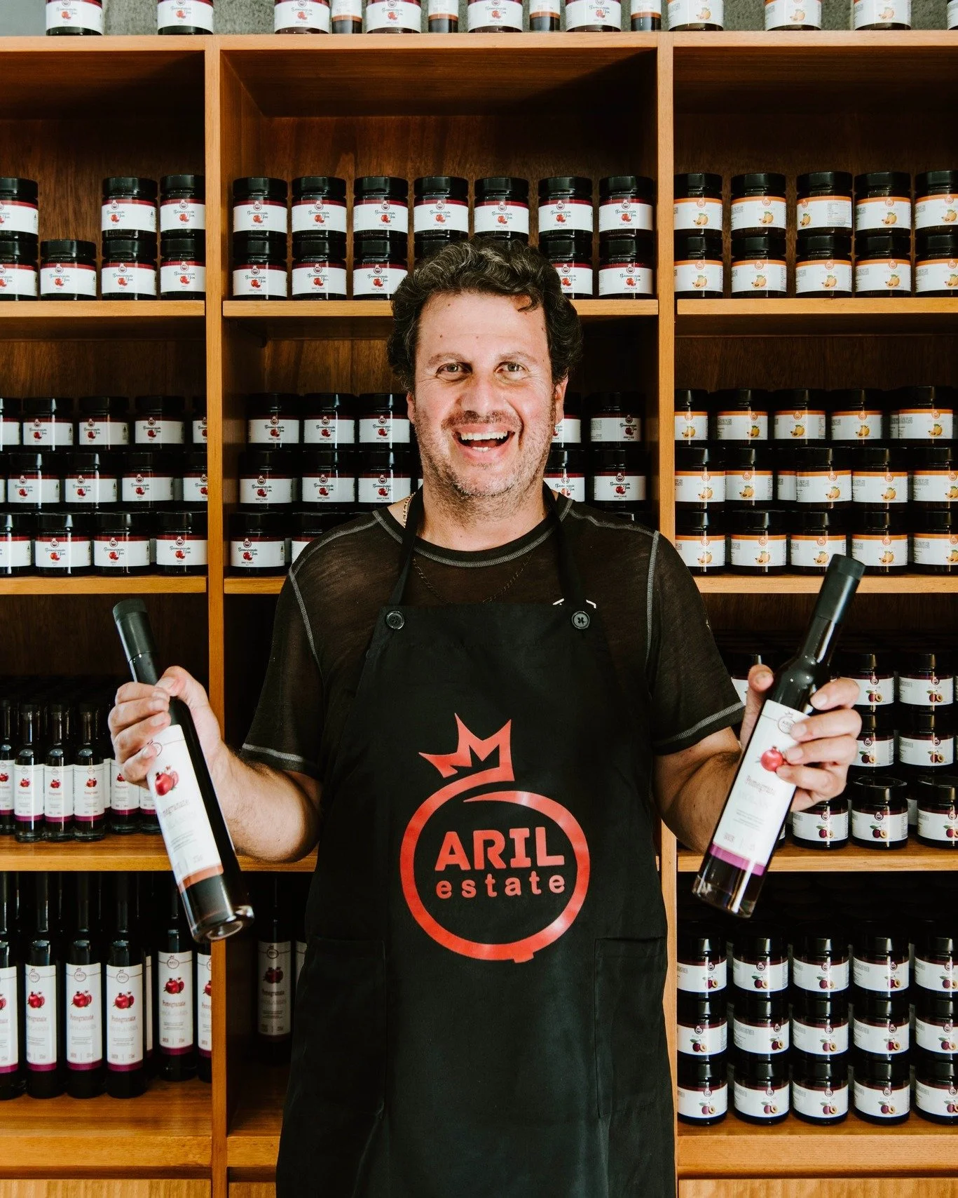 We kicked off our work with @arilestate_ late last year, managing their social media, marketing, &amp; e-commerce. Since our partnership started, Aril Estate reported their average monthly online orders growing from 5 to 50 - an increase of 900% 👏 T
