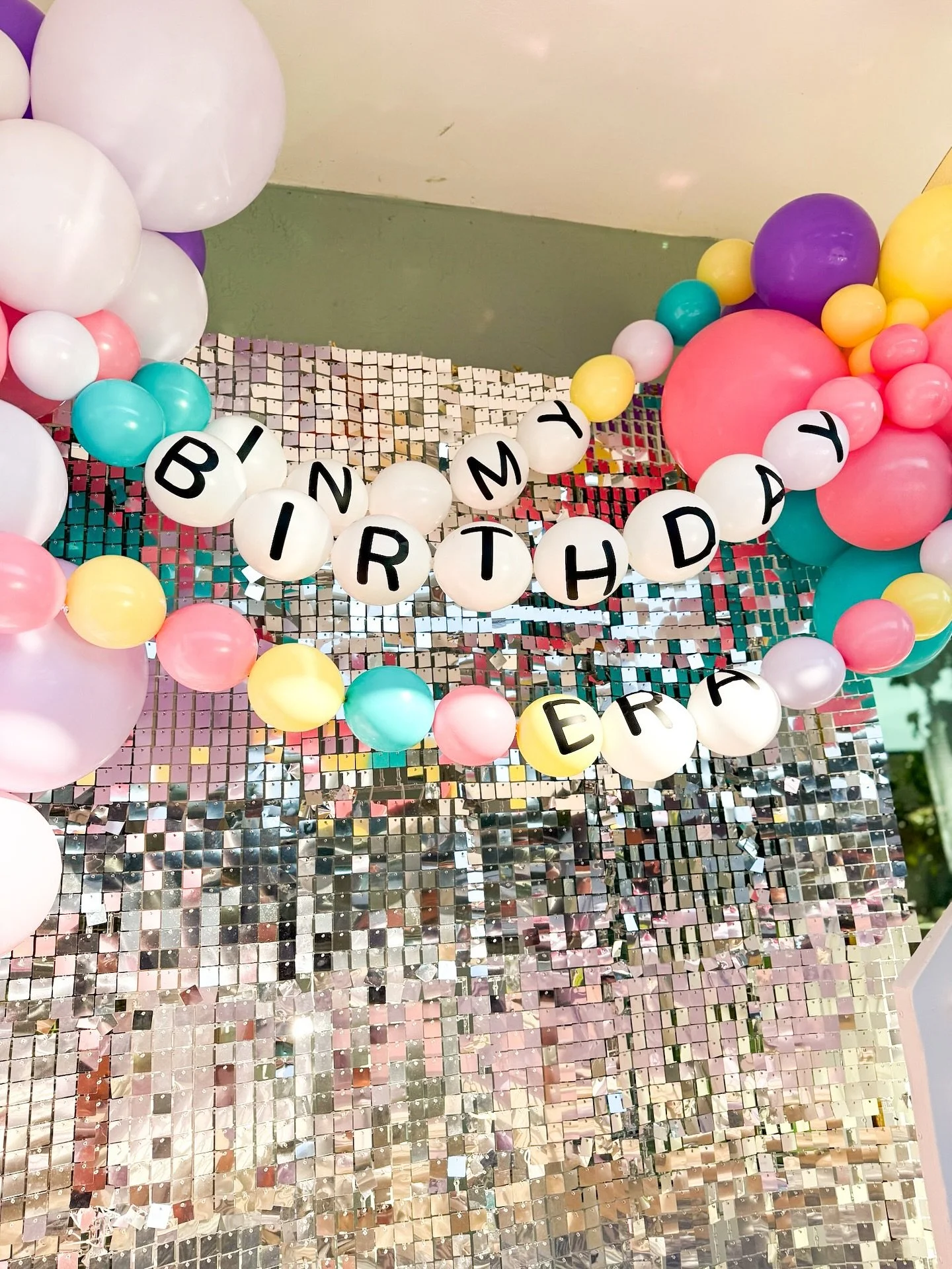 Are you ready for it? The ultimate birthday ERA 💖🪩 
.
.
#miamievents #decor #follow #trending  #like #party #eventdecor #partyplanning #swiftie #taylorswift #birthdayera #explore