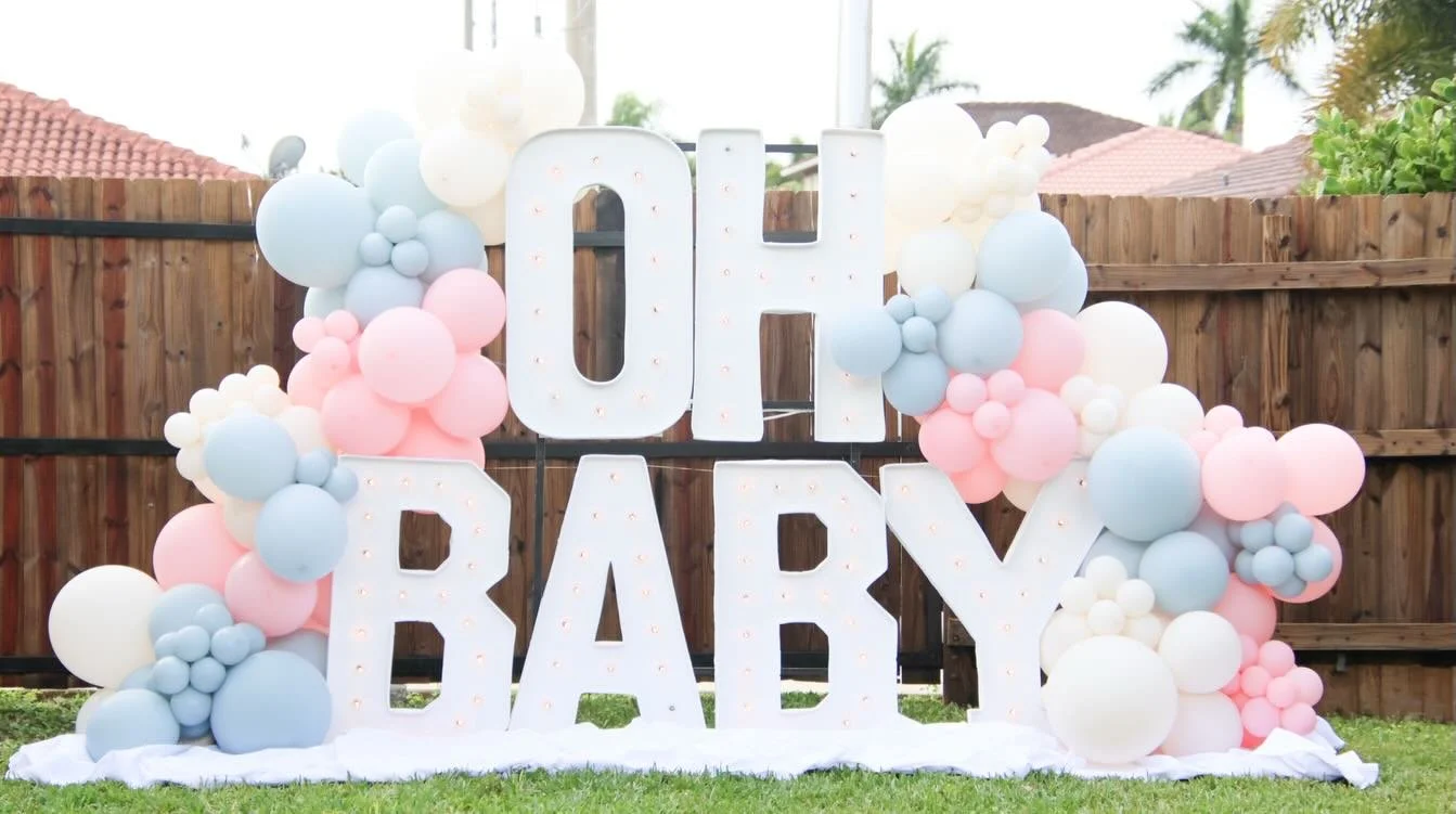 What will baby be? A dreamy celebration up in the clouds ☁️🩵🩷