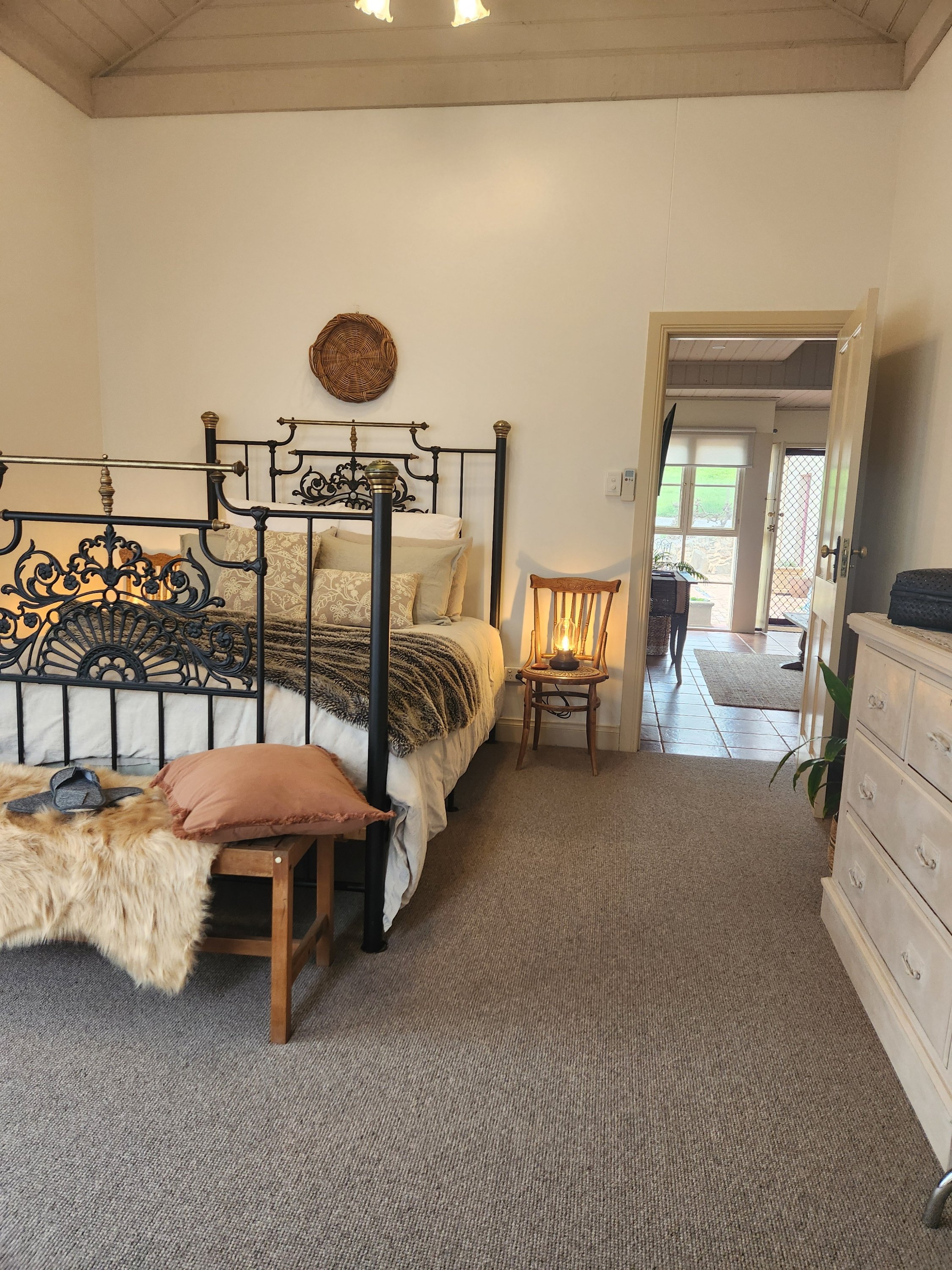 Romantic Bedroom luxury linens.jpg