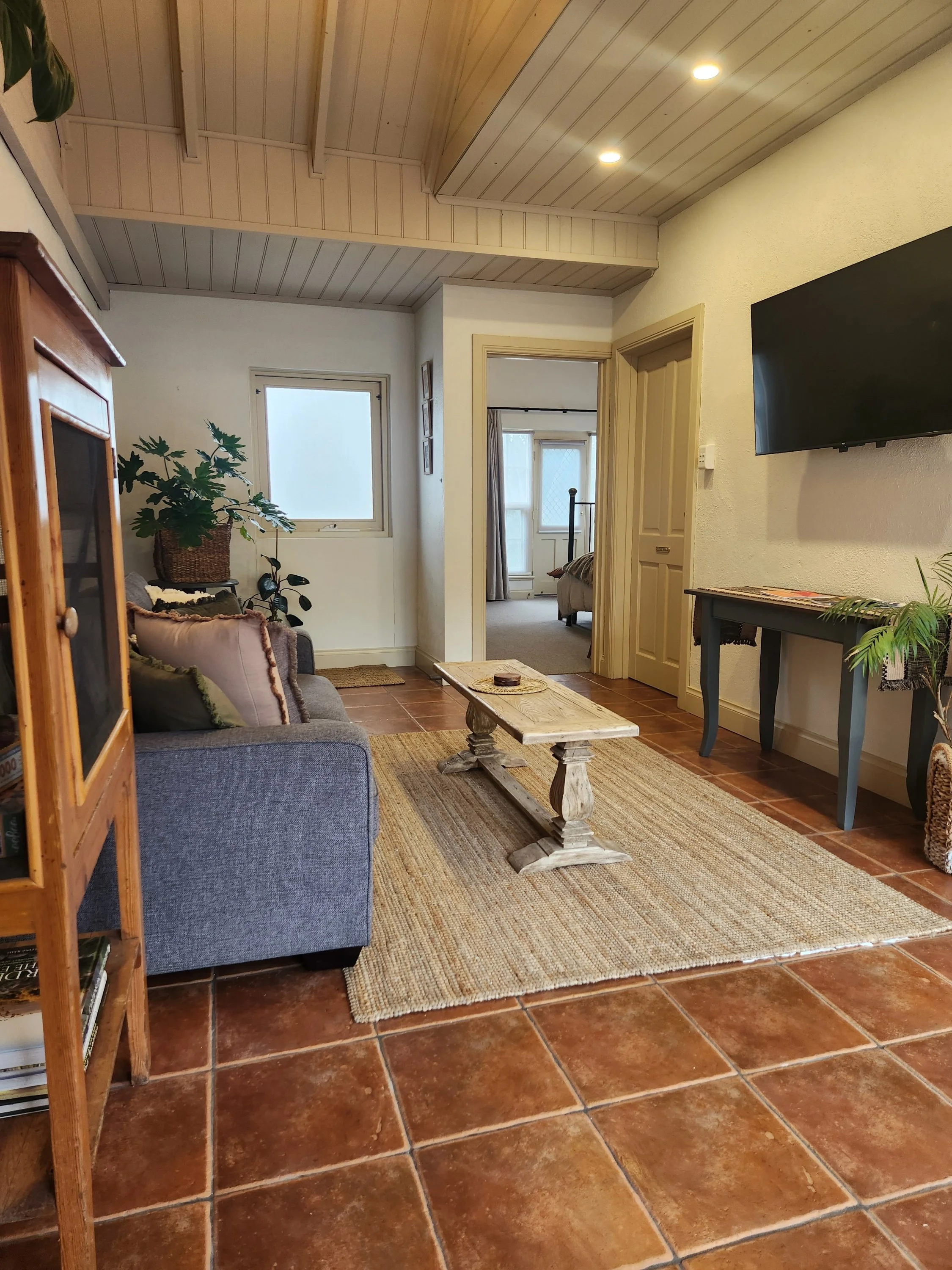 Living room 1.jpg