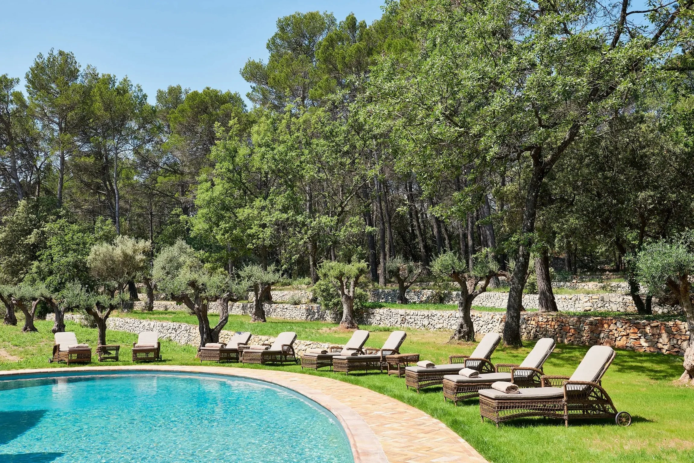 Villa-Vanado-piscine-©anthonylanneretonne-2.jpeg