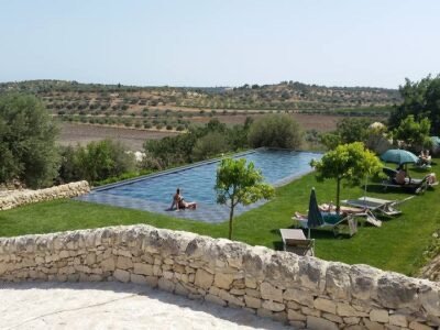 Danena-pool-2-400x300.jpeg