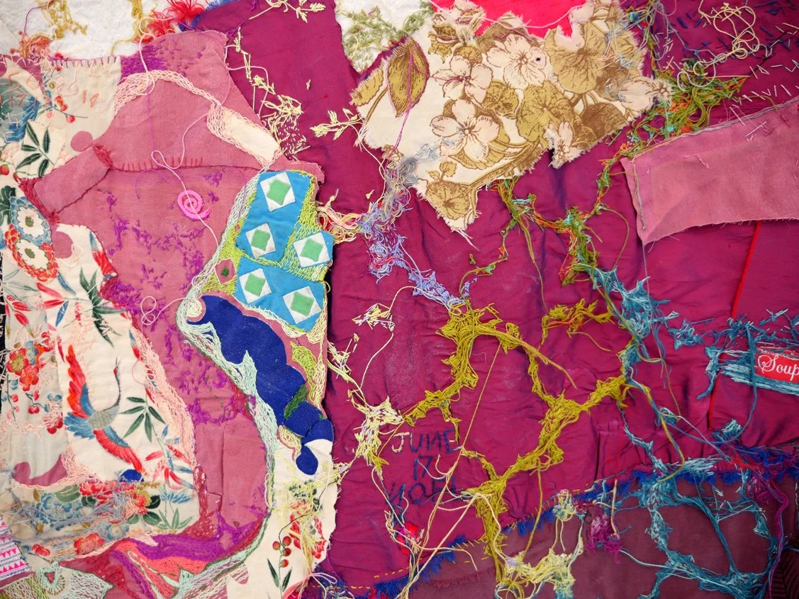 DETAIL_EMBROIDERY_BACK_WEB.jpg