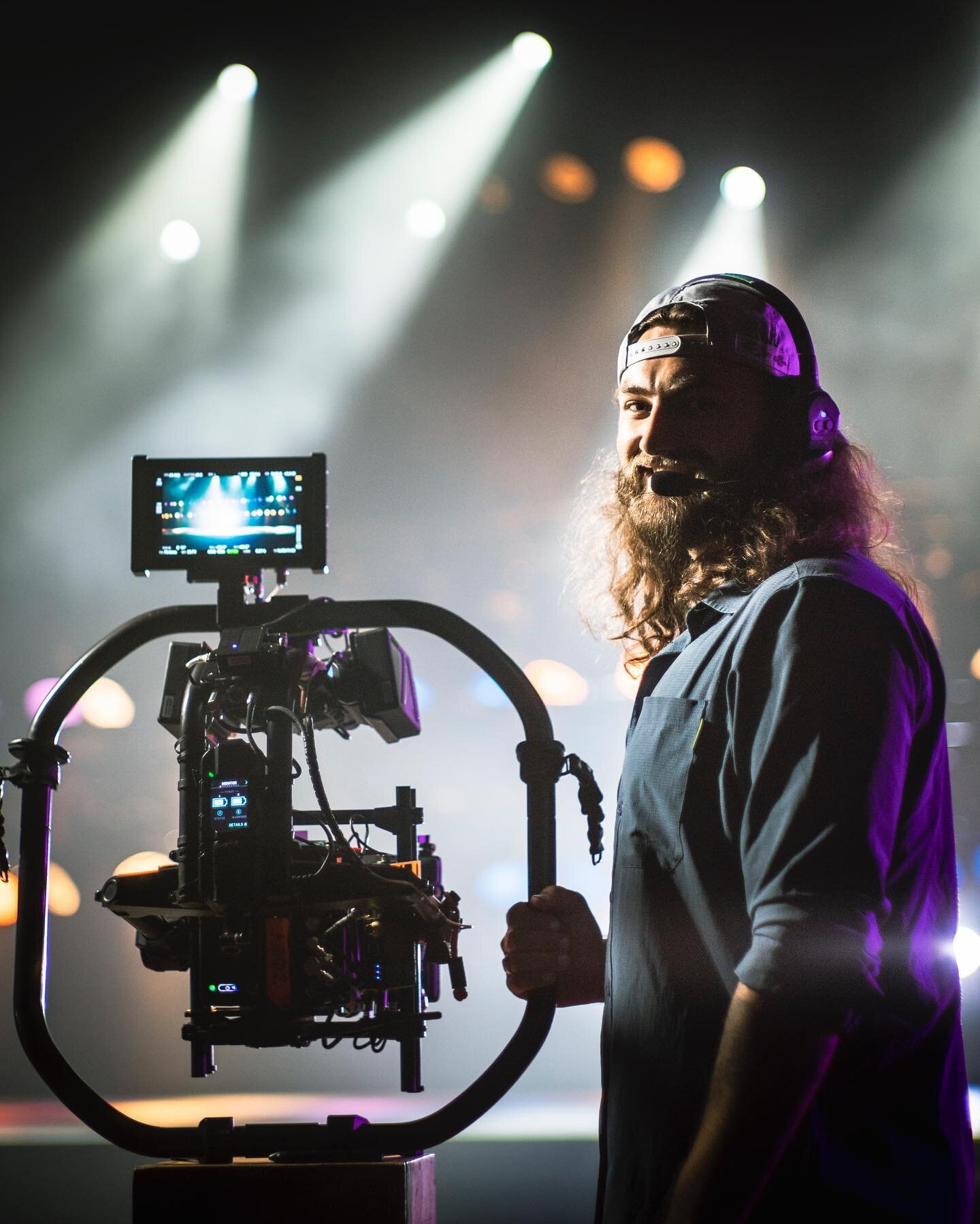 @jamesedwardsdp on the tools as our Movi Op. 

Director: @paul.giggle 
DP: @susan_stitt 
Movi Op: @jamesedwardsdp 
1st AC: @josh_bailey_camera 
2nd AC: @lockemcamera 
Grip: @ben_see_4 
Gaffer: @btscrew.tv 

#cameraop #dp #light #club #movipro #alexam