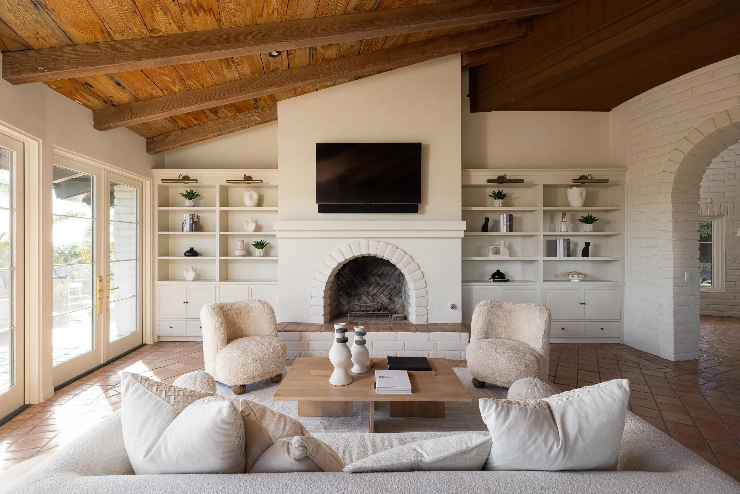 1256 Rancho Encinitas Dr - WEB + MED RES-19.jpg