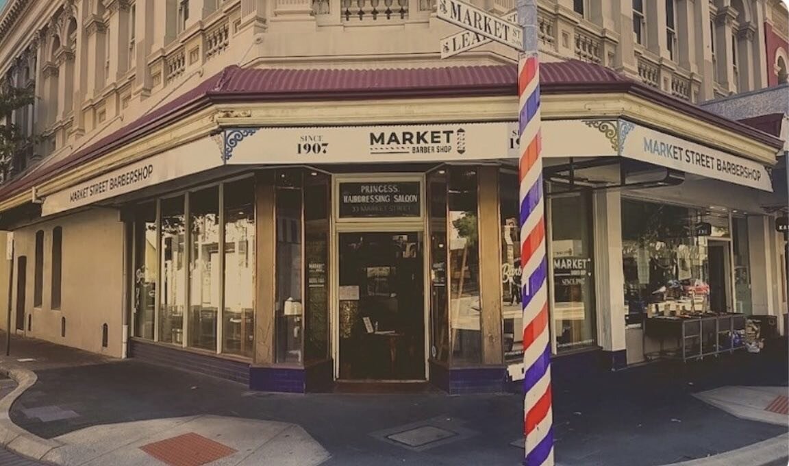 Happy 1 Year to Market Street Barbershop 💈 A year gone and here the shop shaping up well with such a great exposure with Signage that stands out 👌 So blessed 😇 💈Come done to check us out.

Sun-Mon: Closed
Tues-Fri: 8:30-4
Sat: 8-3 

#marketstreet