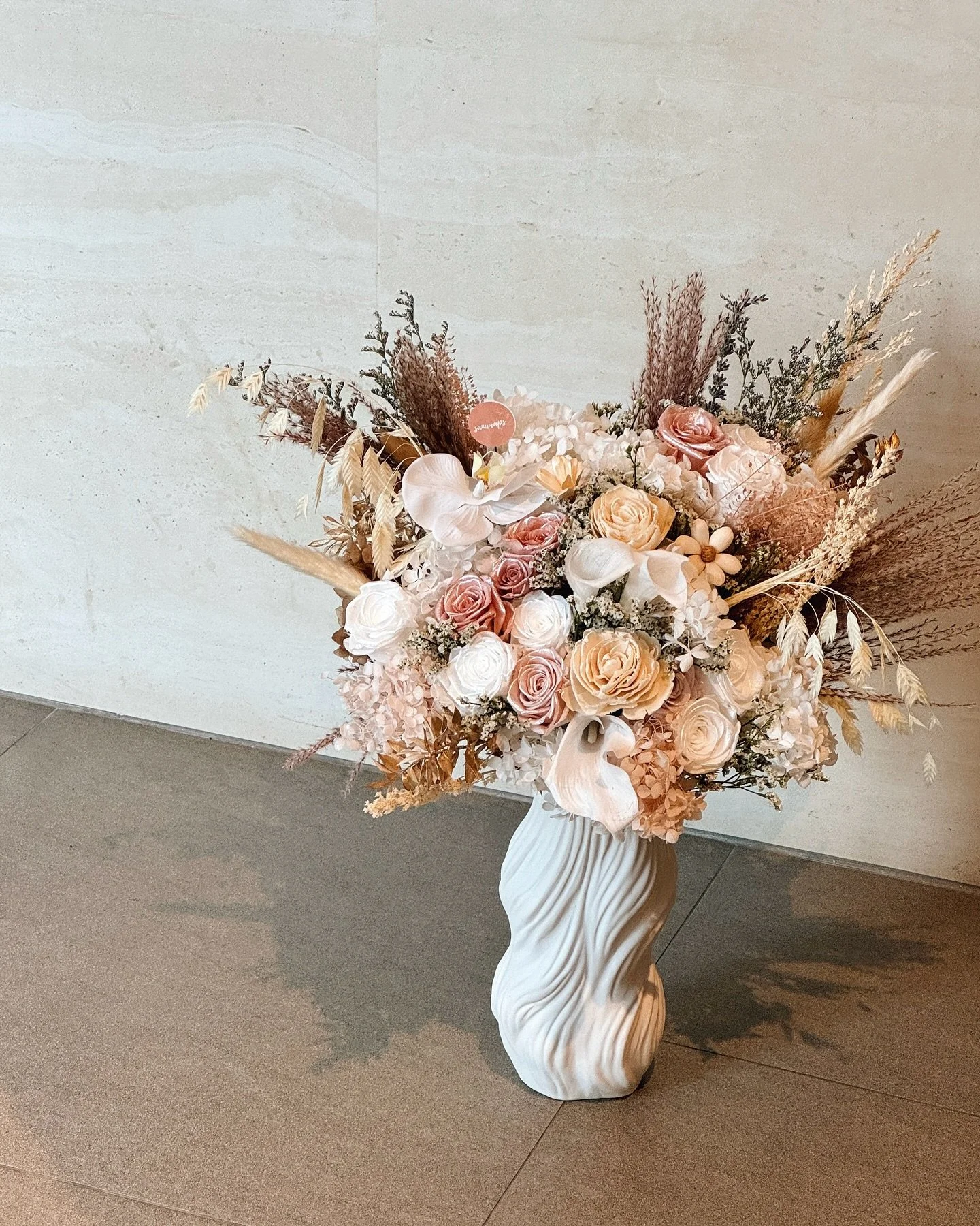 Soft lines, tonal layers, and an elegance that whispers.

Designed to evoke calm, beauty, and the art of quiet living. 🤍