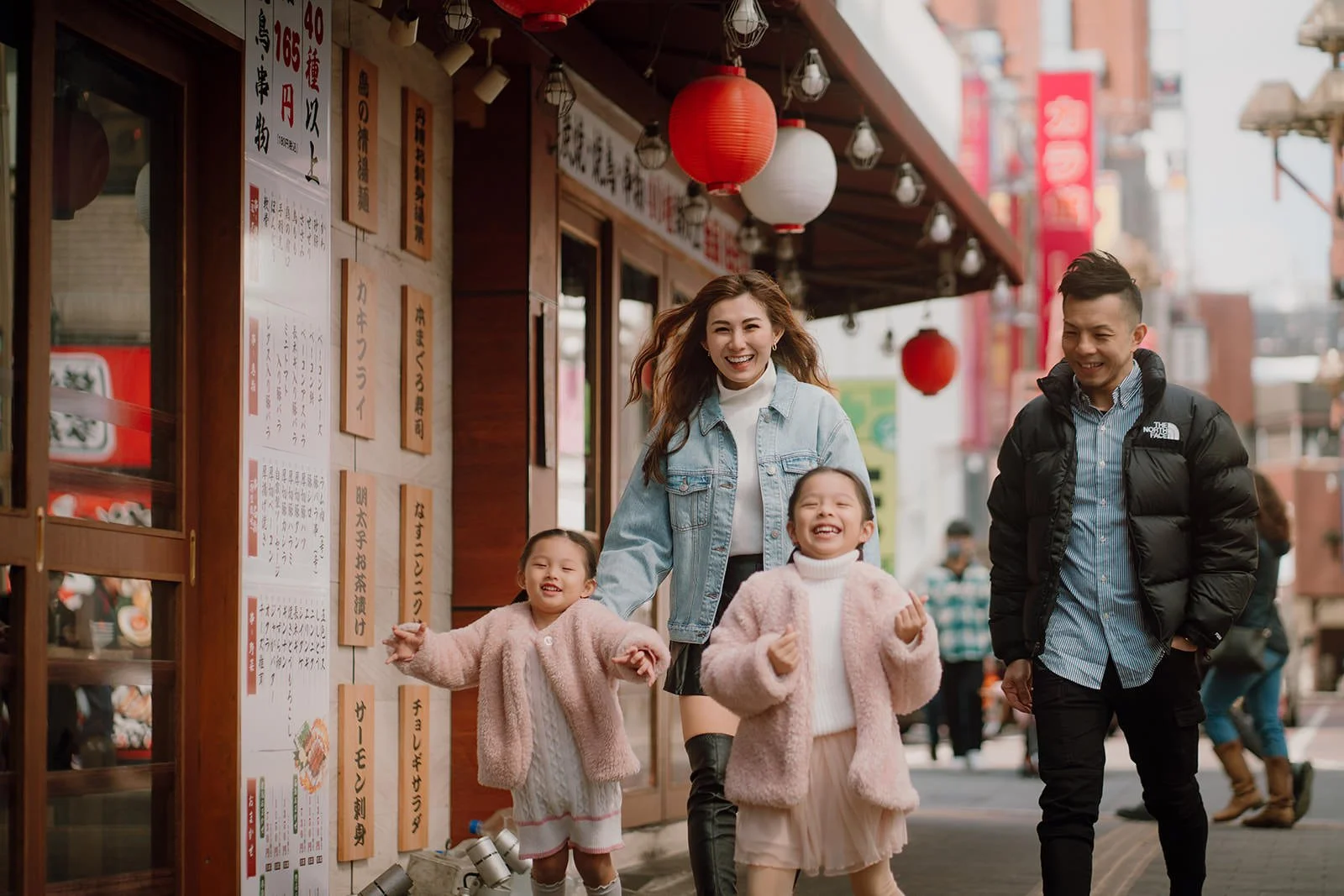 Family vacation photoshoot in Shinjuku