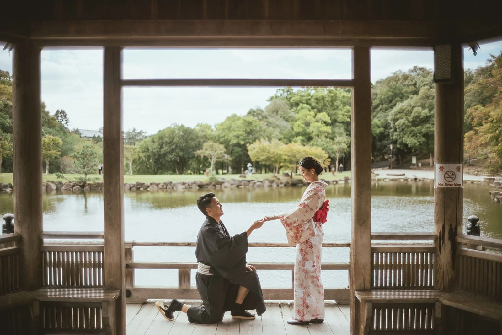 Kimono proposal photography in Nara by Photo My Tokyo