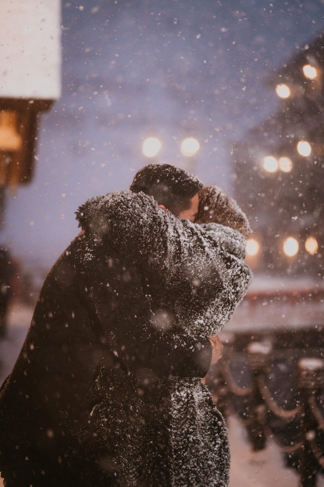 Proposal photoshoot in snowy Ginzan Onsen, photo 6