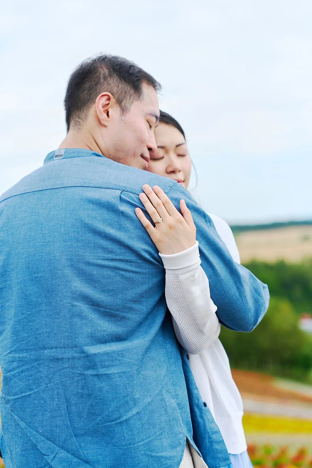 Proposal photoshoot at Shikisai-no Oka — summer flower field