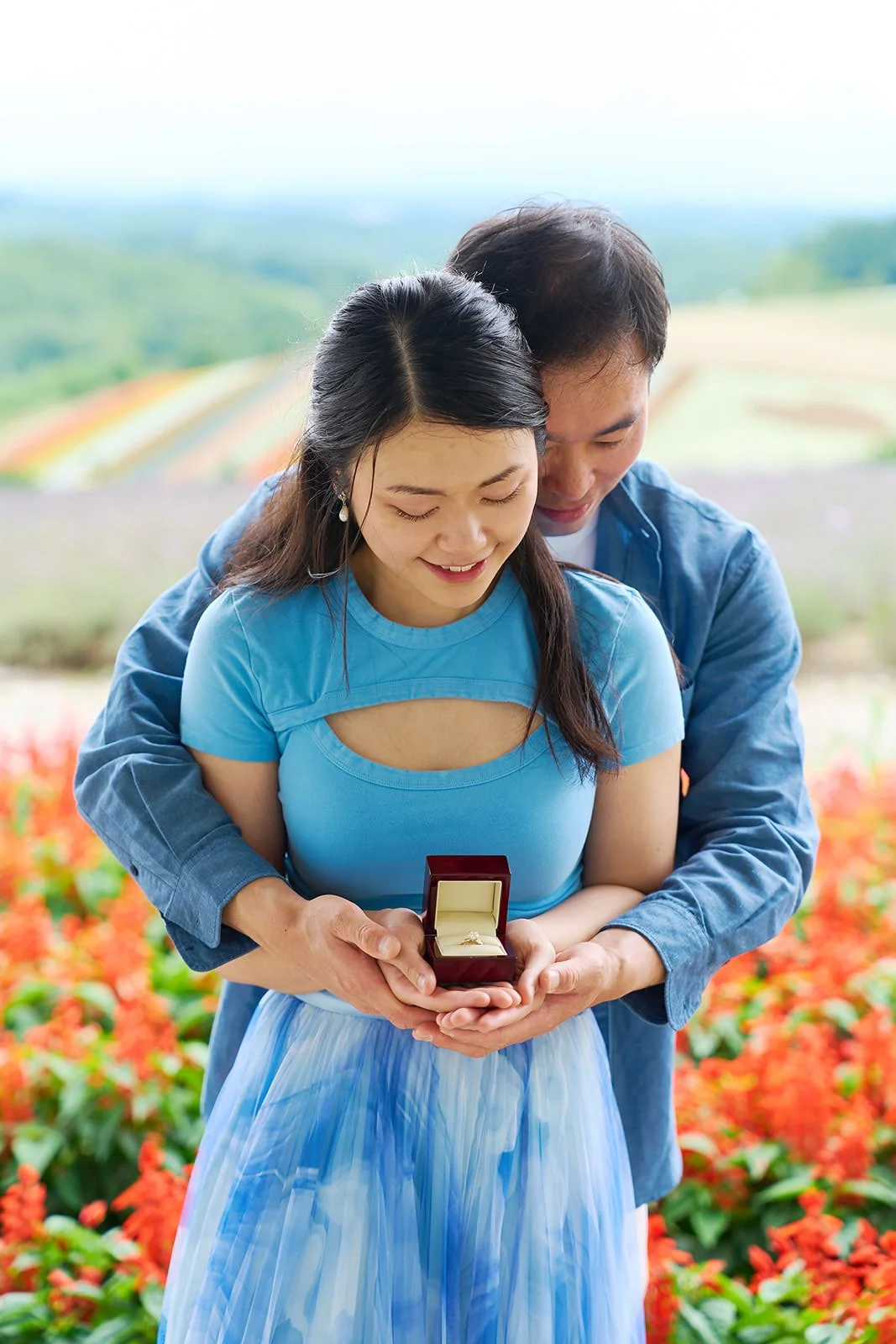 Proposal photoshoot at Shikisai-no Oka — summer flower field