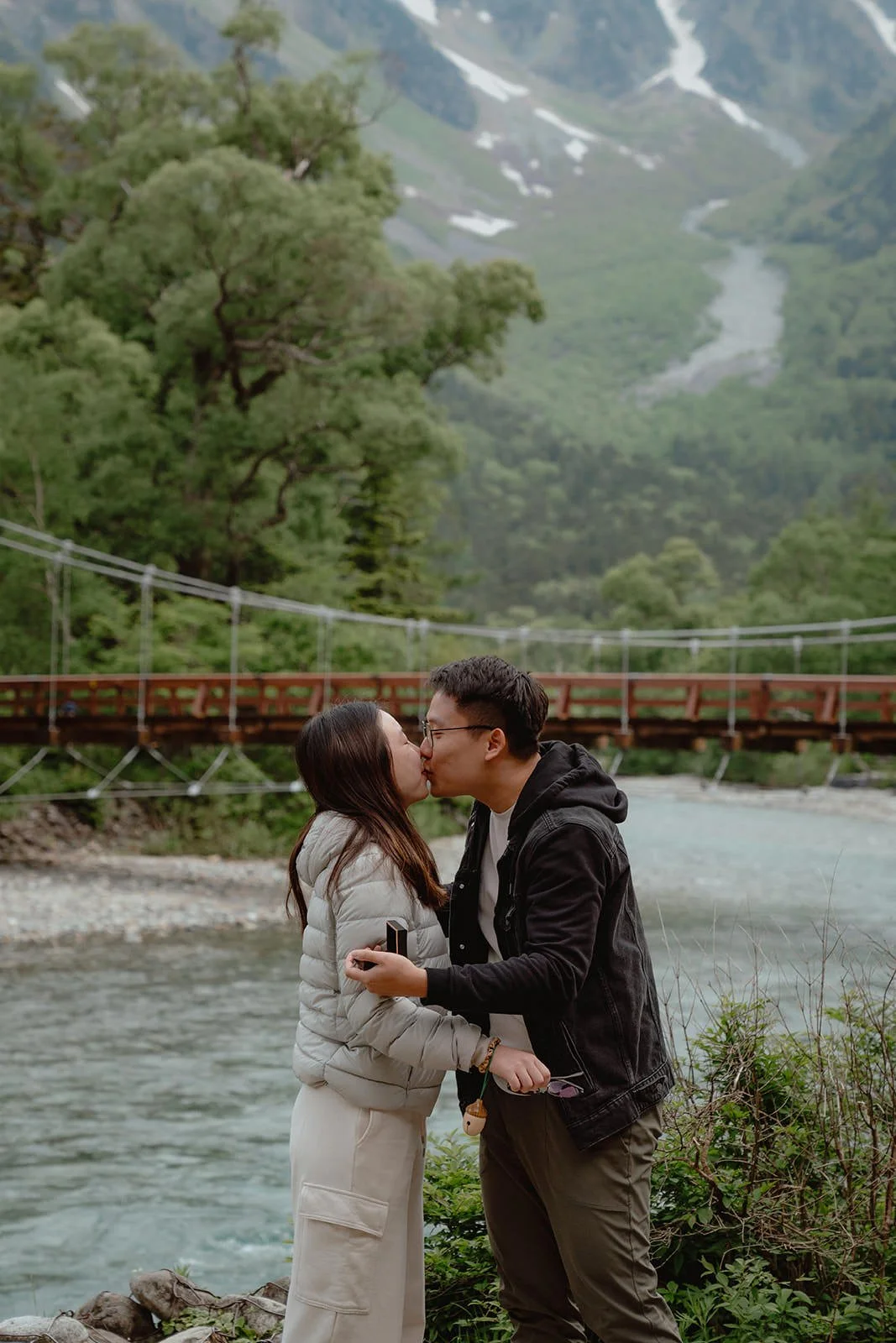 Proposal photoshoot at Kamikochi — summer flower field
