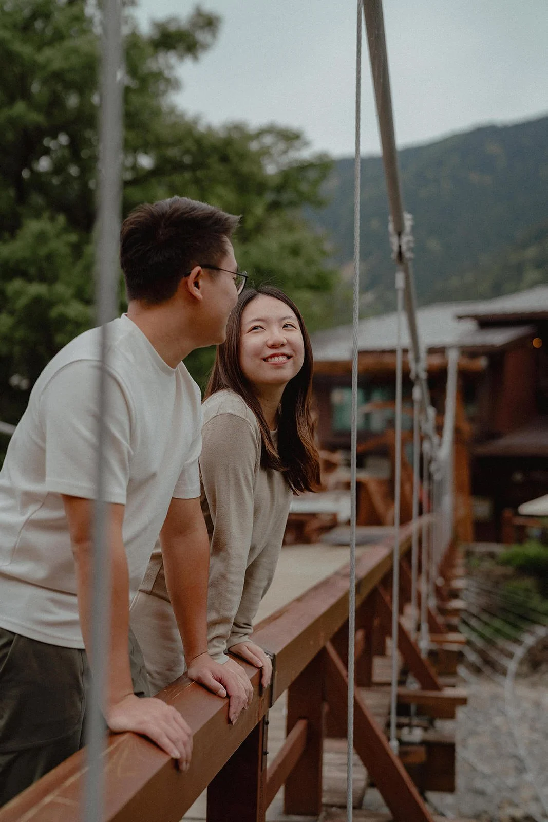 Proposal photoshoot at Kamikochi — summer flower field