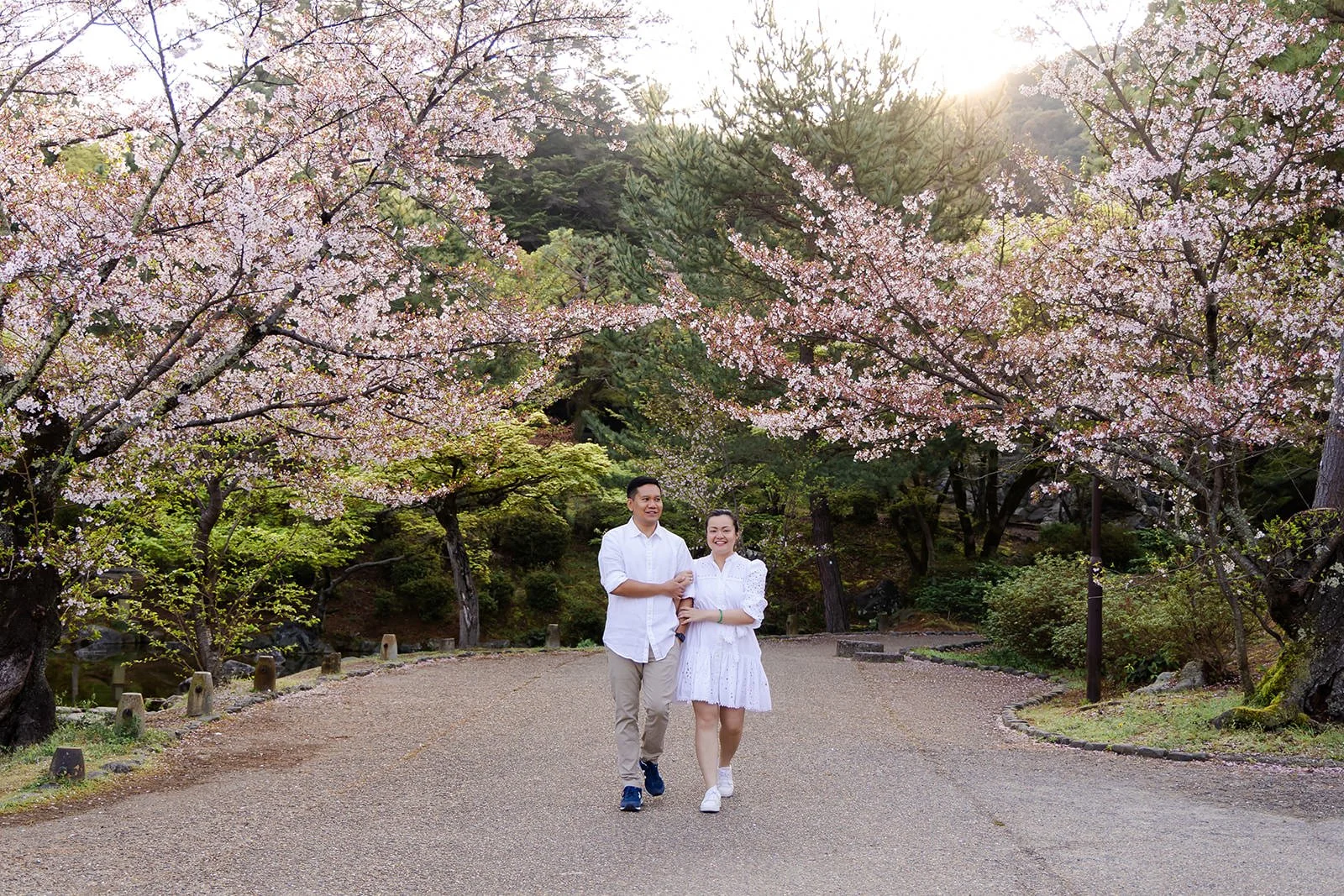 Proposal photoshoot at Maruyama Koen — cherry blossom