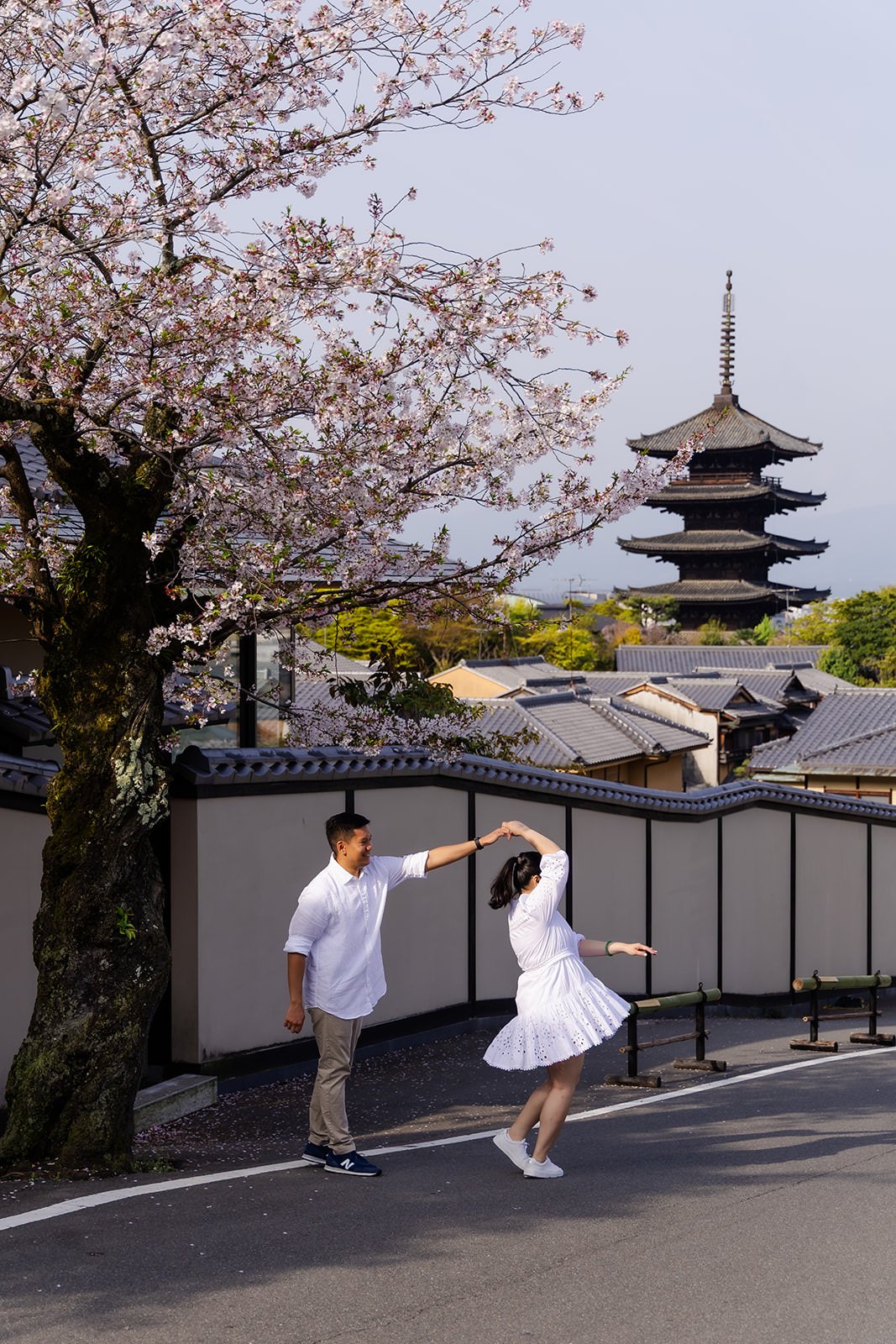 Proposal photoshoot at Maruyama Koen — cherry blossom