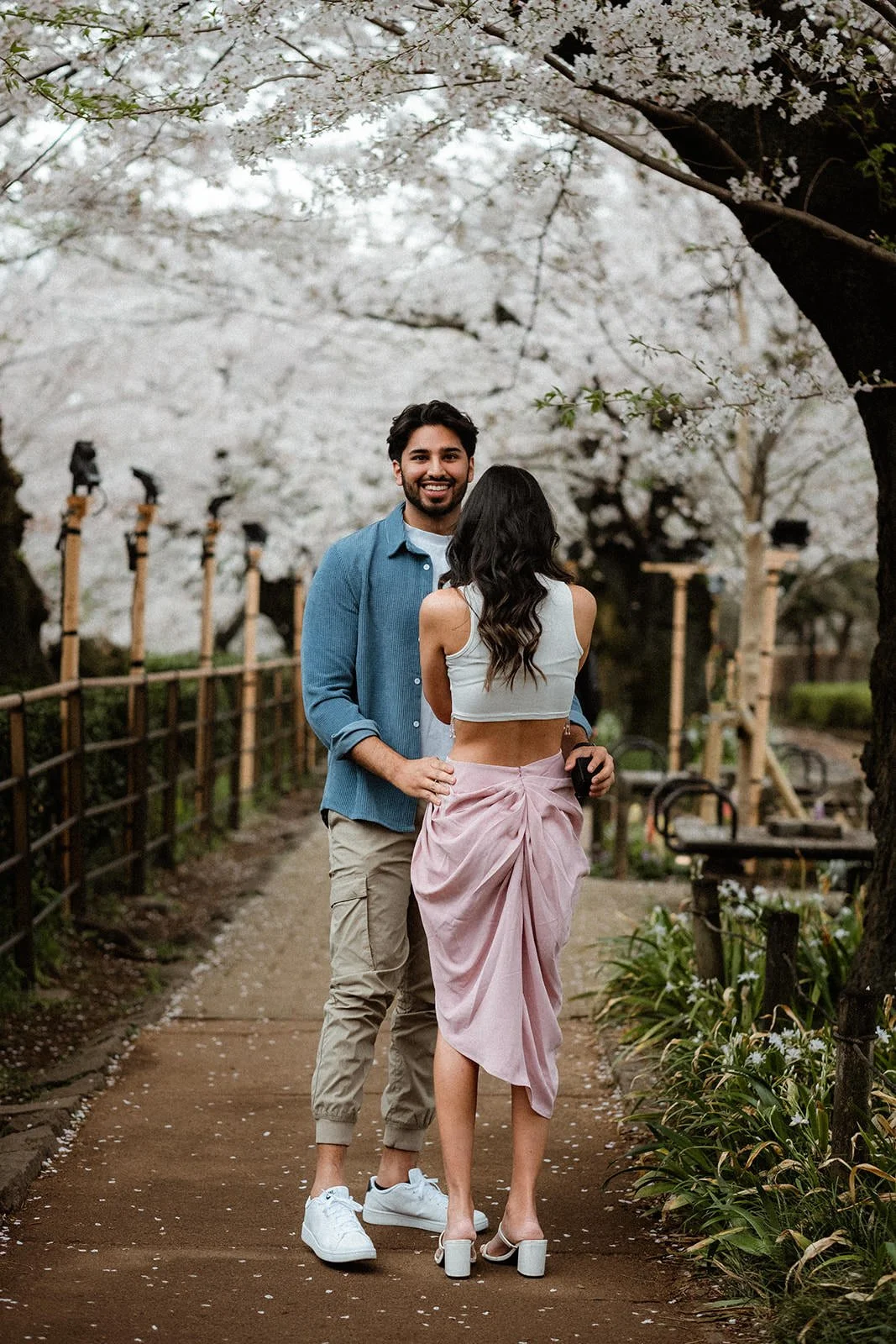 Proposal photoshoot at Chidorigafuchi — cherry blossom