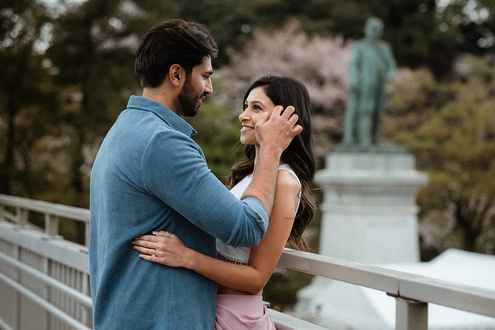 Proposal photoshoot at Chidorigafuchi — cherry blossom