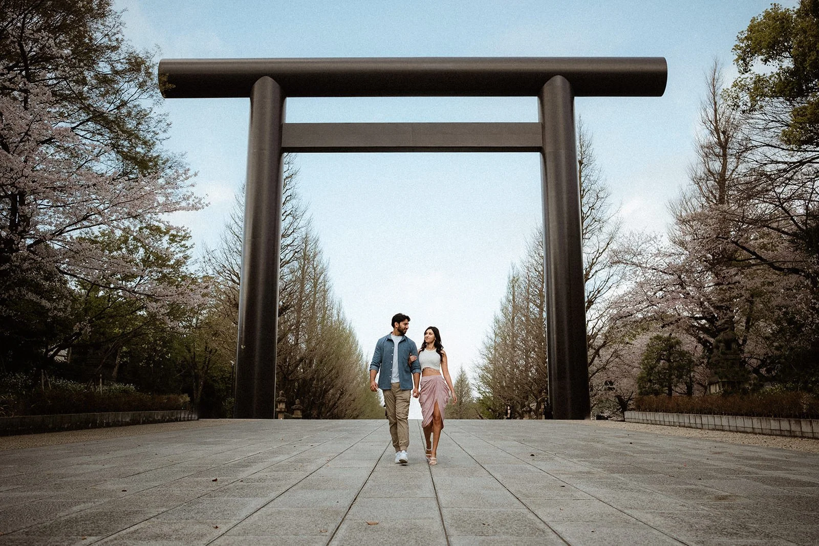 Proposal photoshoot at Chidorigafuchi — cherry blossom