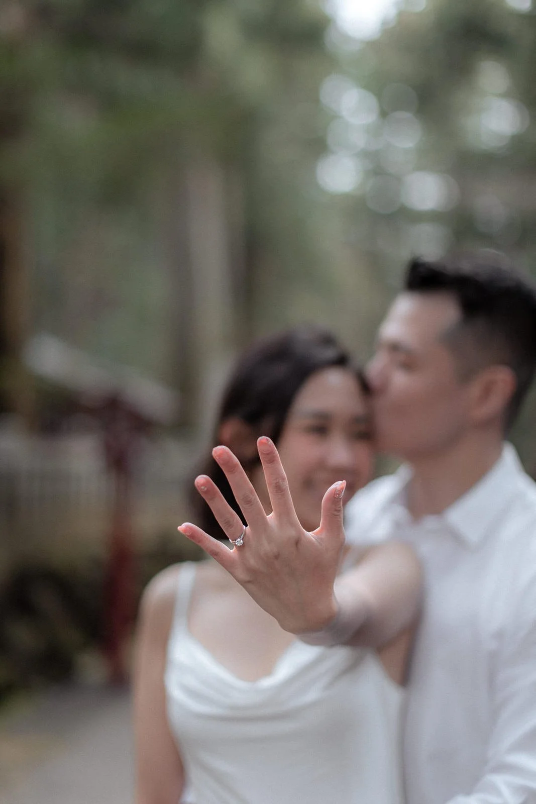 Proposal photoshoot at Hakone Shrine