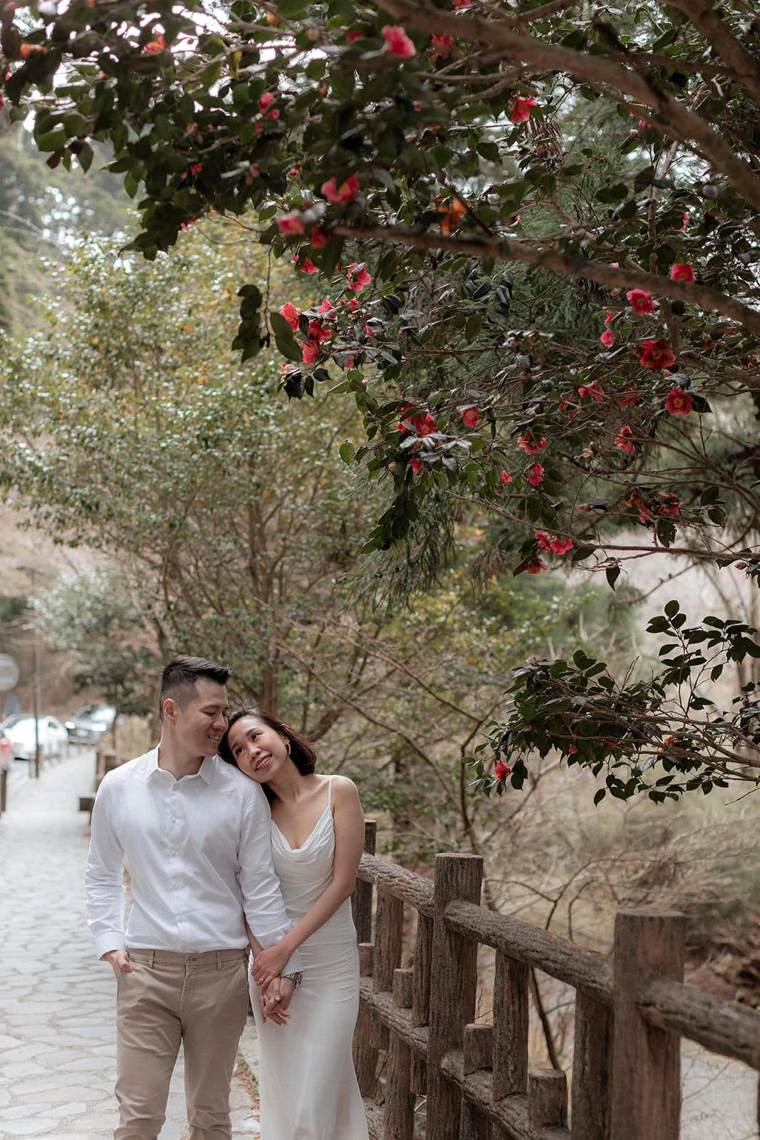 Proposal photoshoot at Hakone Shrine