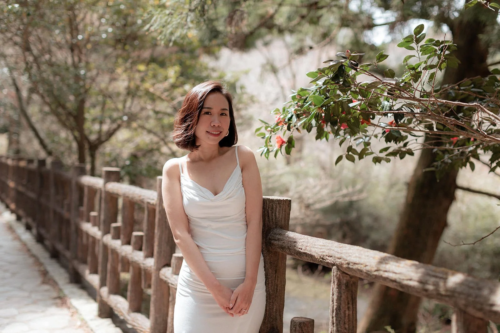 Proposal photoshoot at Hakone Shrine
