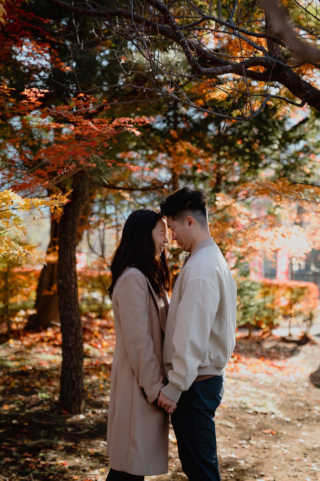 Proposal photoshoot at Lake Kawaguchiko — autumn