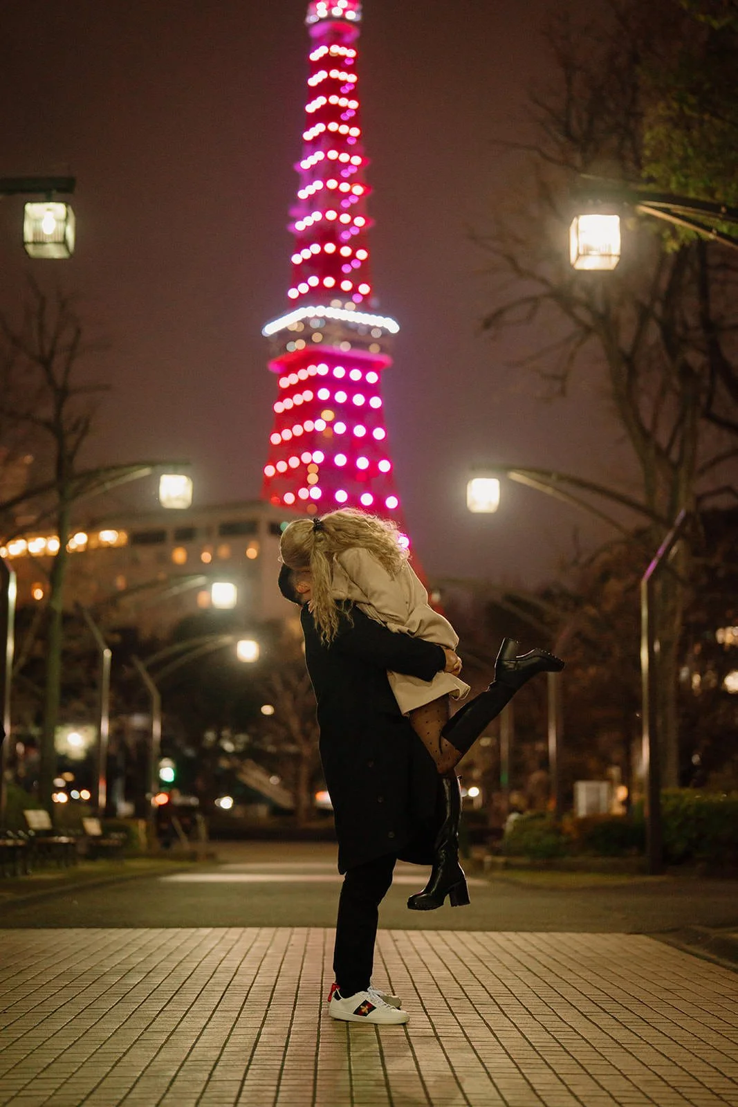 Proposal photoshoot at Tokyo Tower — night