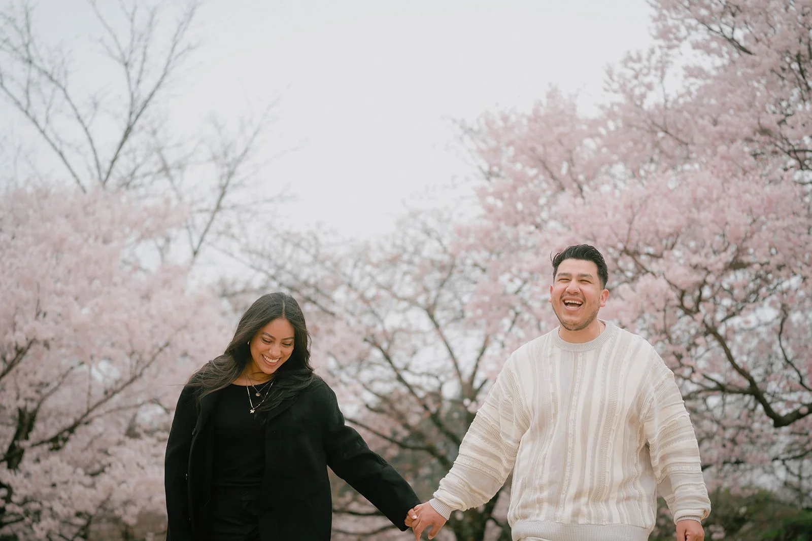 Proposal photoshoot at Shinjuku Gyoen — cherry blossom