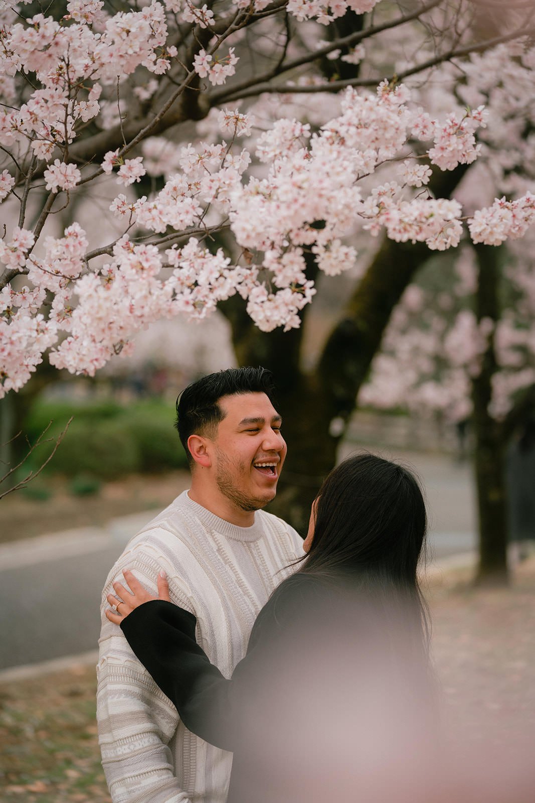 Proposal photoshoot at Shinjuku Gyoen — cherry blossom