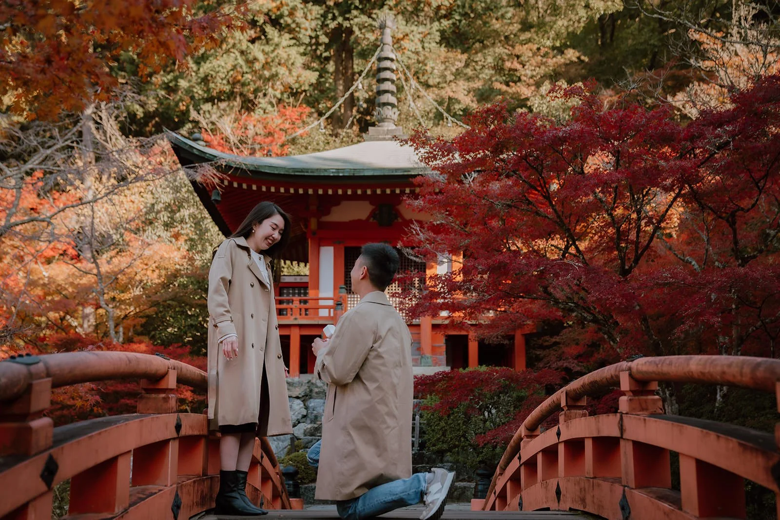 Proposal photoshoot at Daigo-ji — autumn
