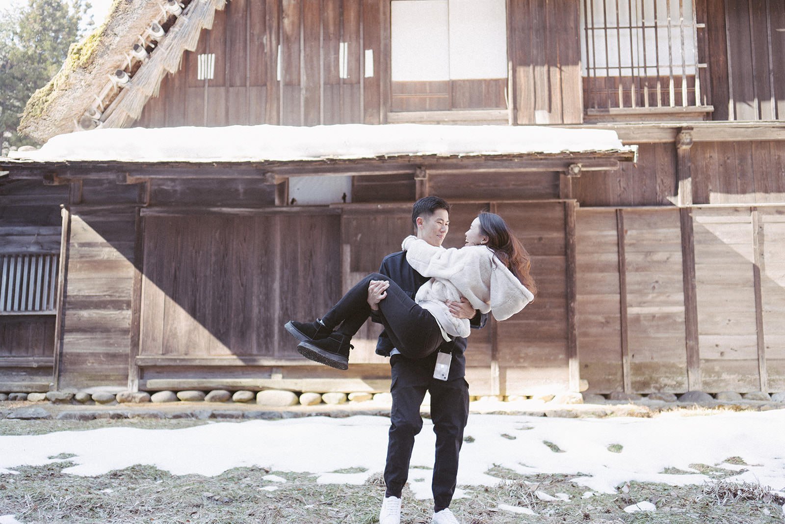 Proposal photoshoot at Hida no Sato — snowy