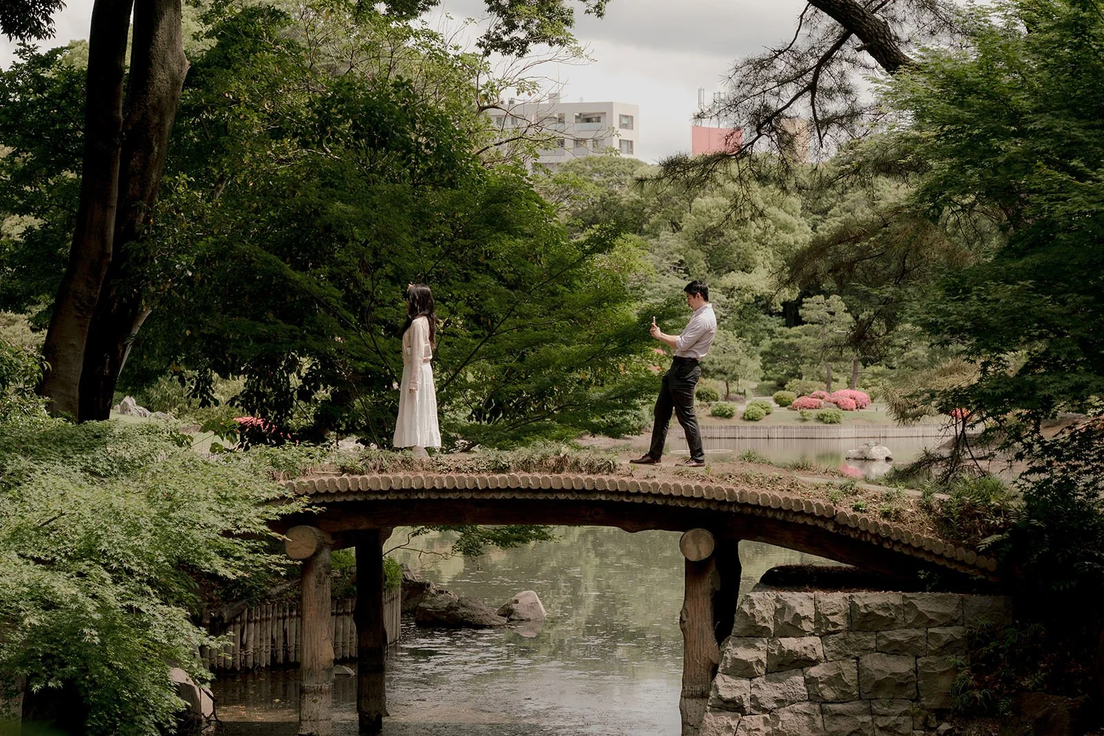 Proposal photographer Tokyo spring garden