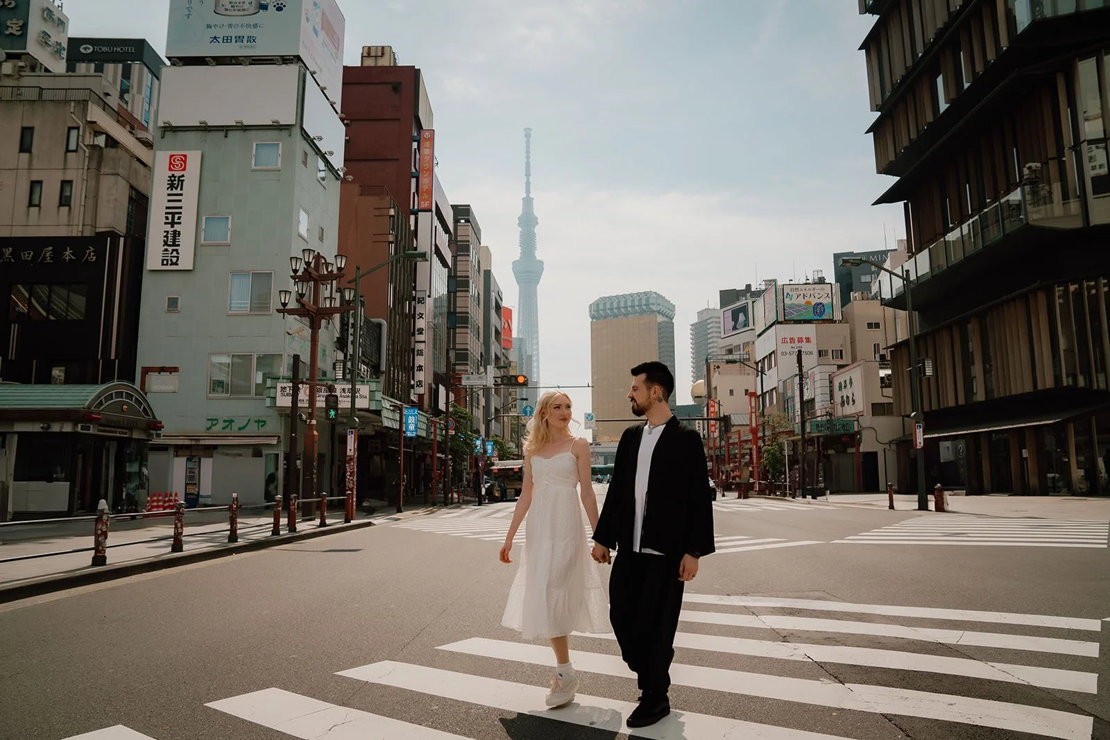 couples photoshoot asakusa sensoji