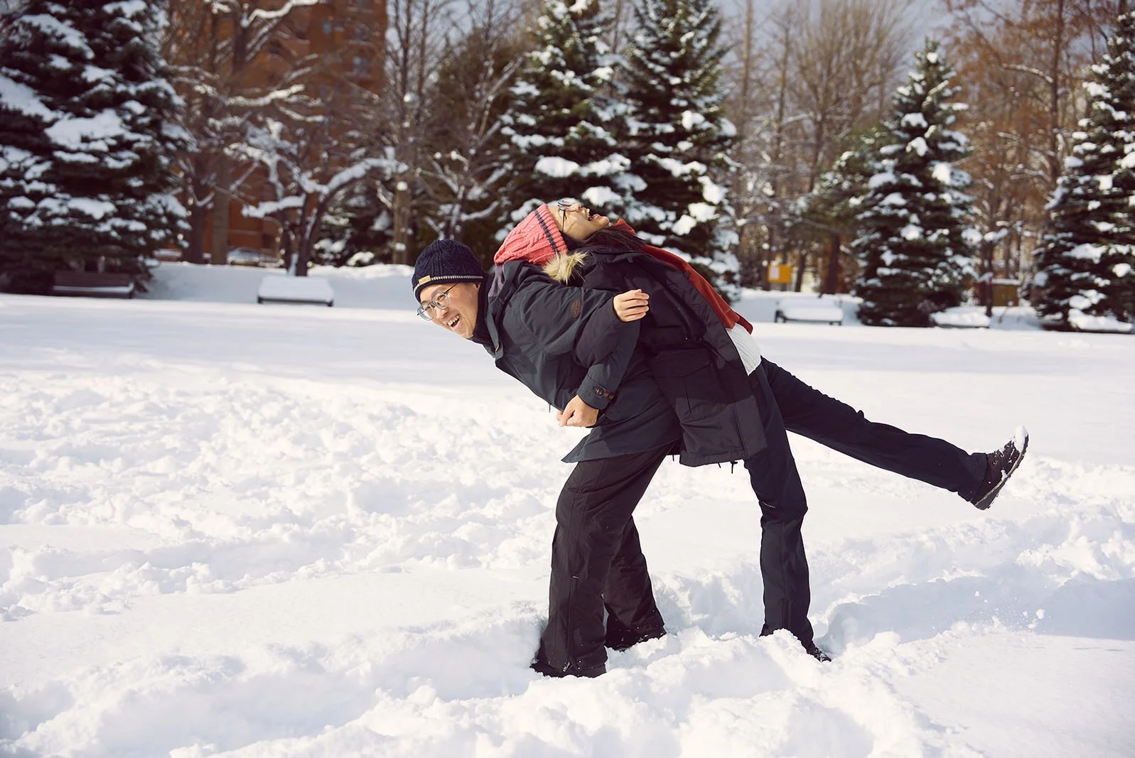 couples photoshoot sapporo snow