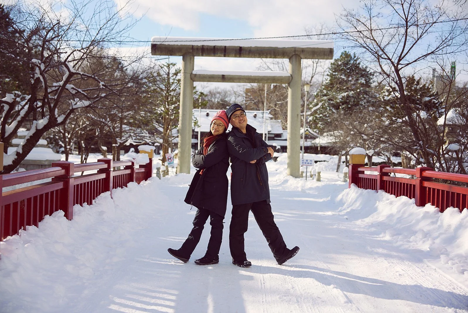 couples photoshoot sapporo snow
