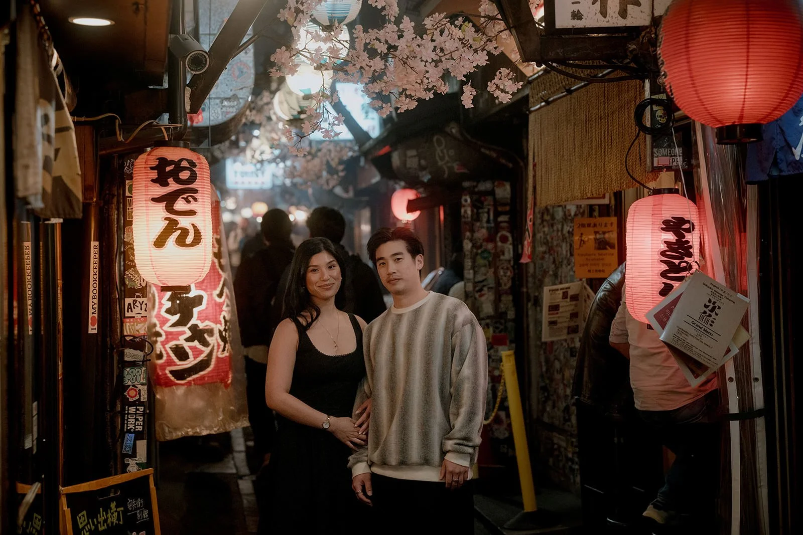 couples photoshoot shinjuku night