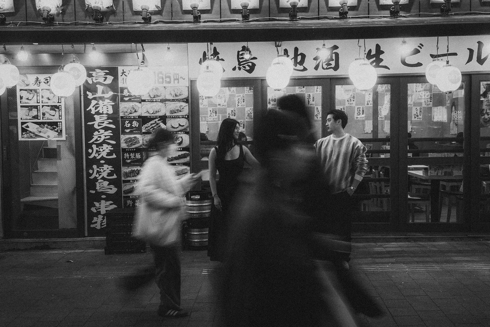 couples photoshoot shinjuku night